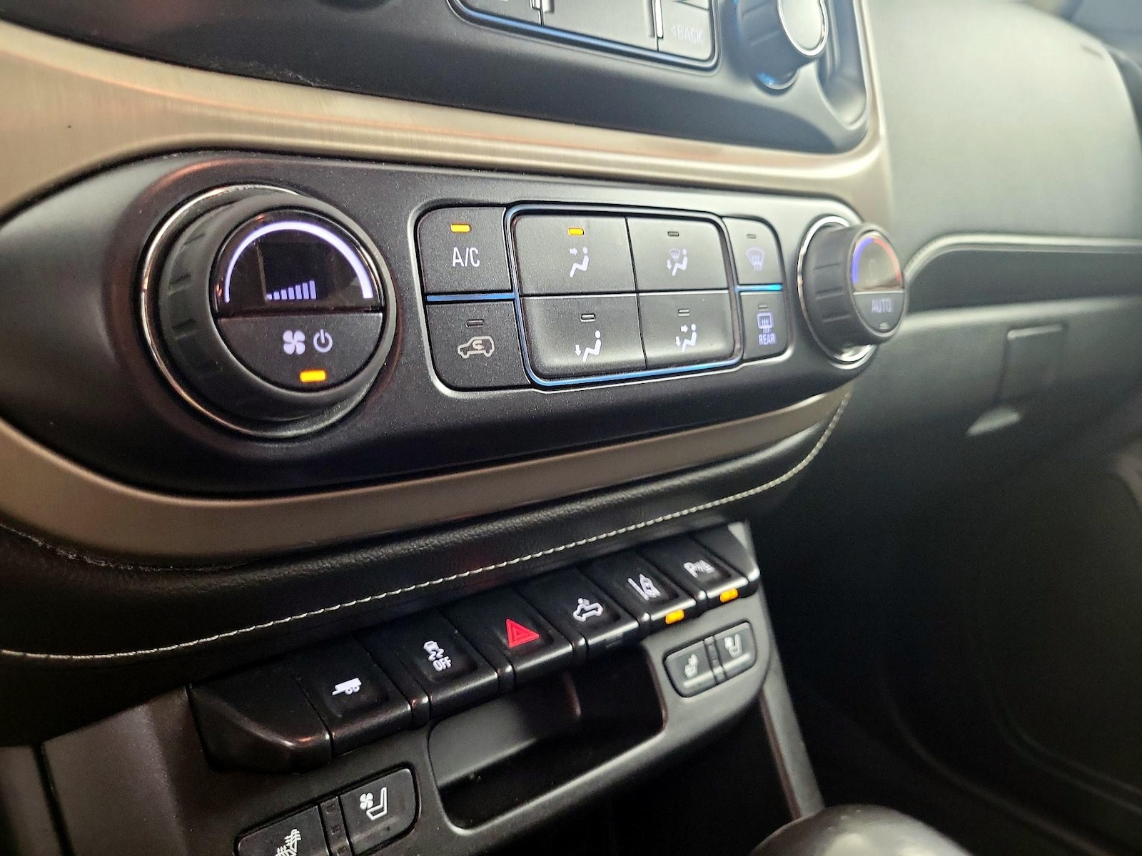 2022 GMC Canyon Denali - Photo 15