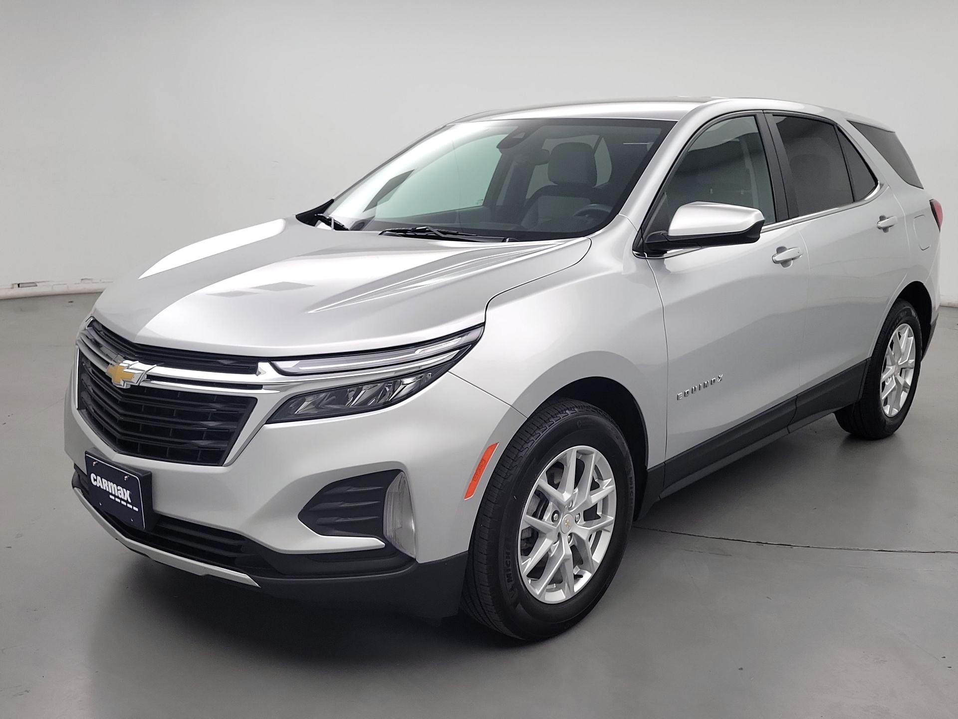 Thumbnail: 2022 Chevrolet Equinox - 3
