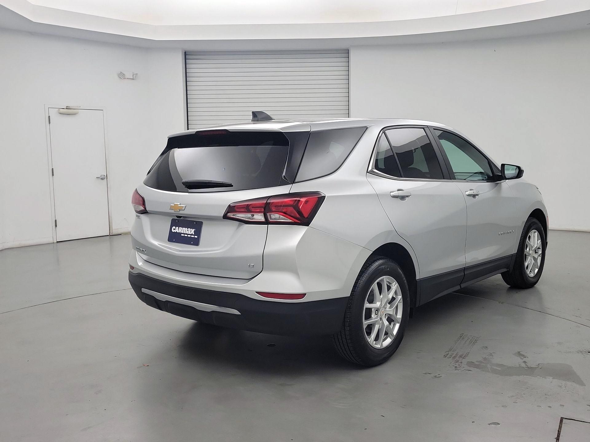Thumbnail: 2022 Chevrolet Equinox - 5