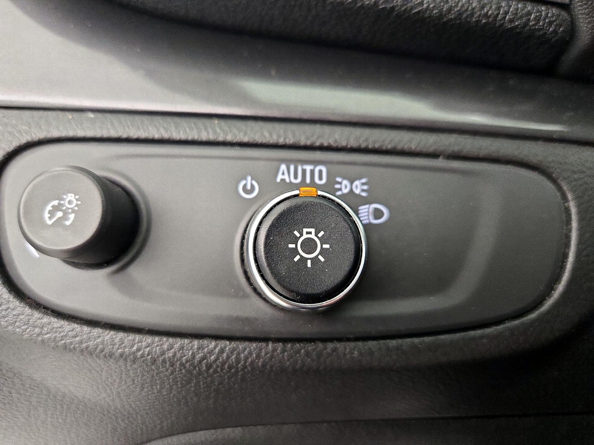 Thumbnail: 2022 Buick Encore - 13