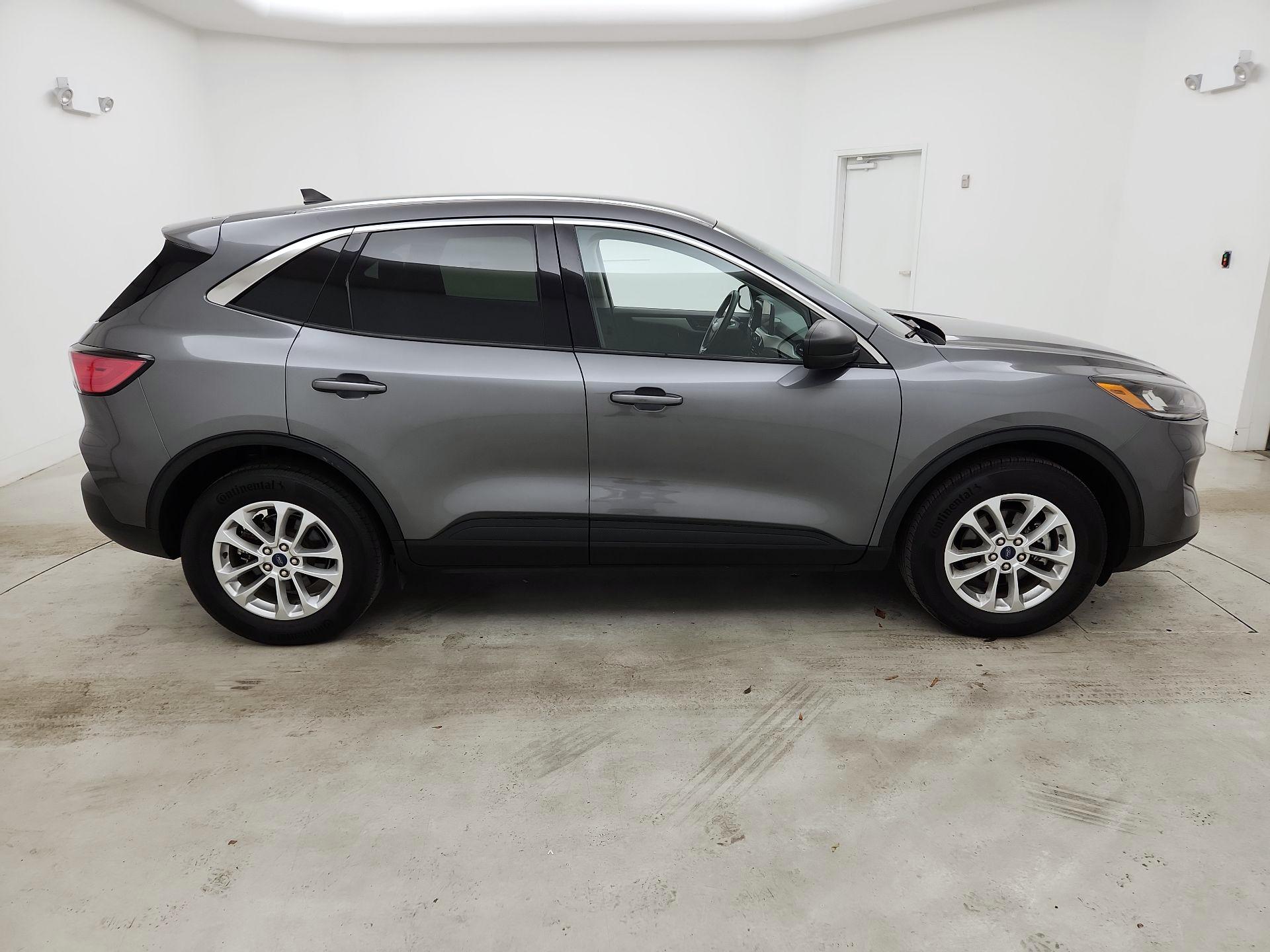Thumbnail: 2022 Ford Escape - 4
