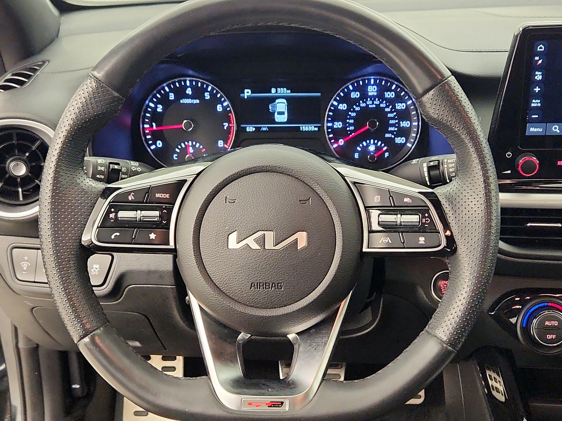 Thumbnail: 2023 Kia Forte - 10