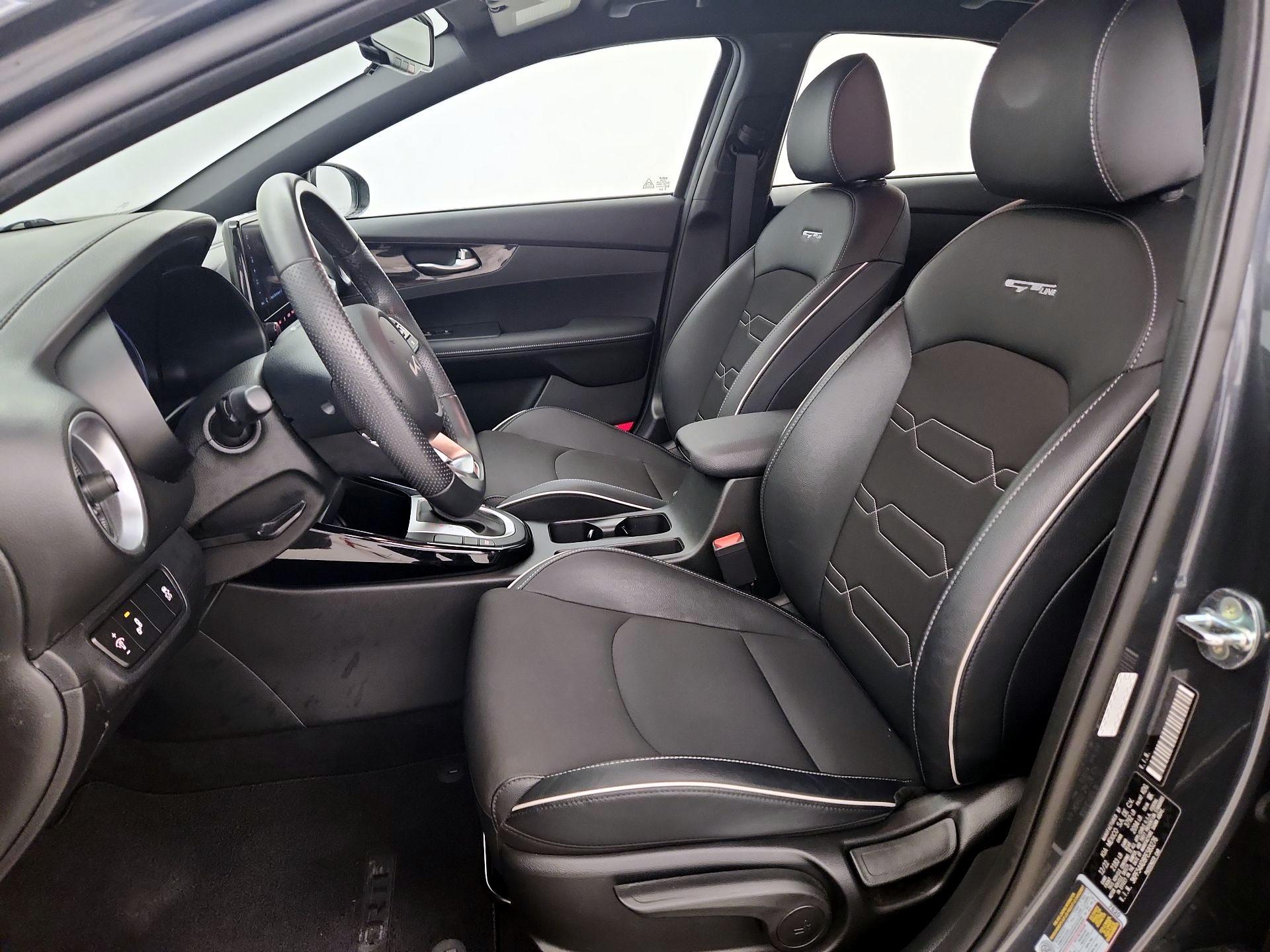 Thumbnail: 2023 Kia Forte - 11
