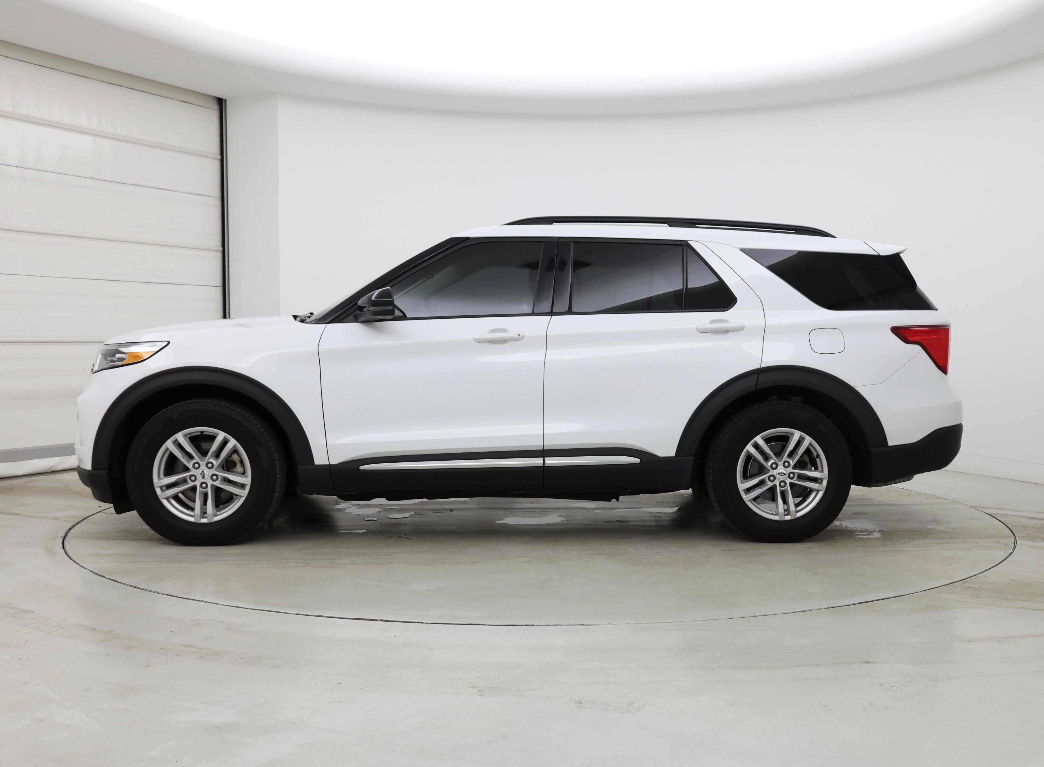 Thumbnail: 2023 Ford Explorer - 3