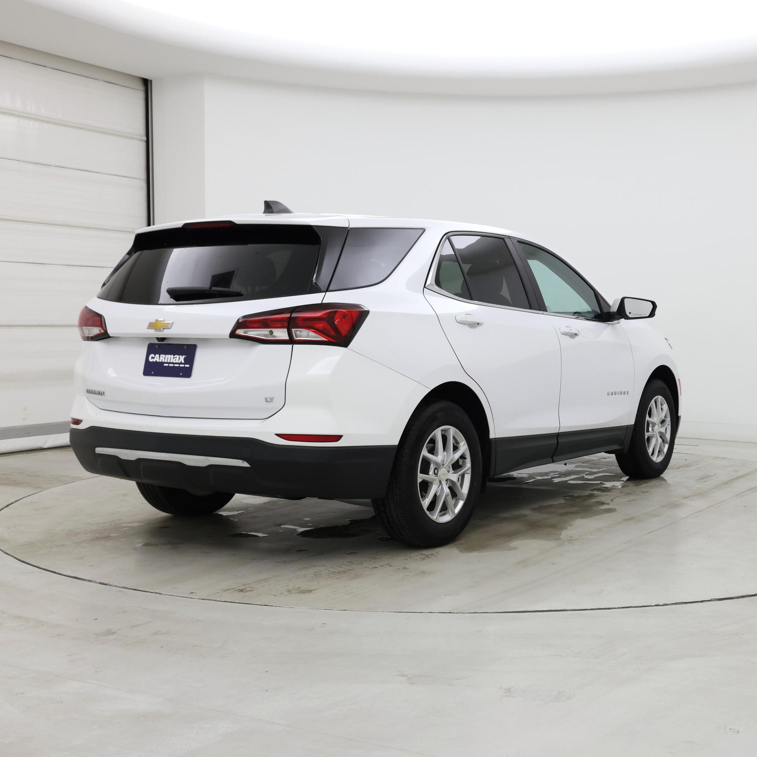 Thumbnail: 2022 Chevrolet Equinox - 8