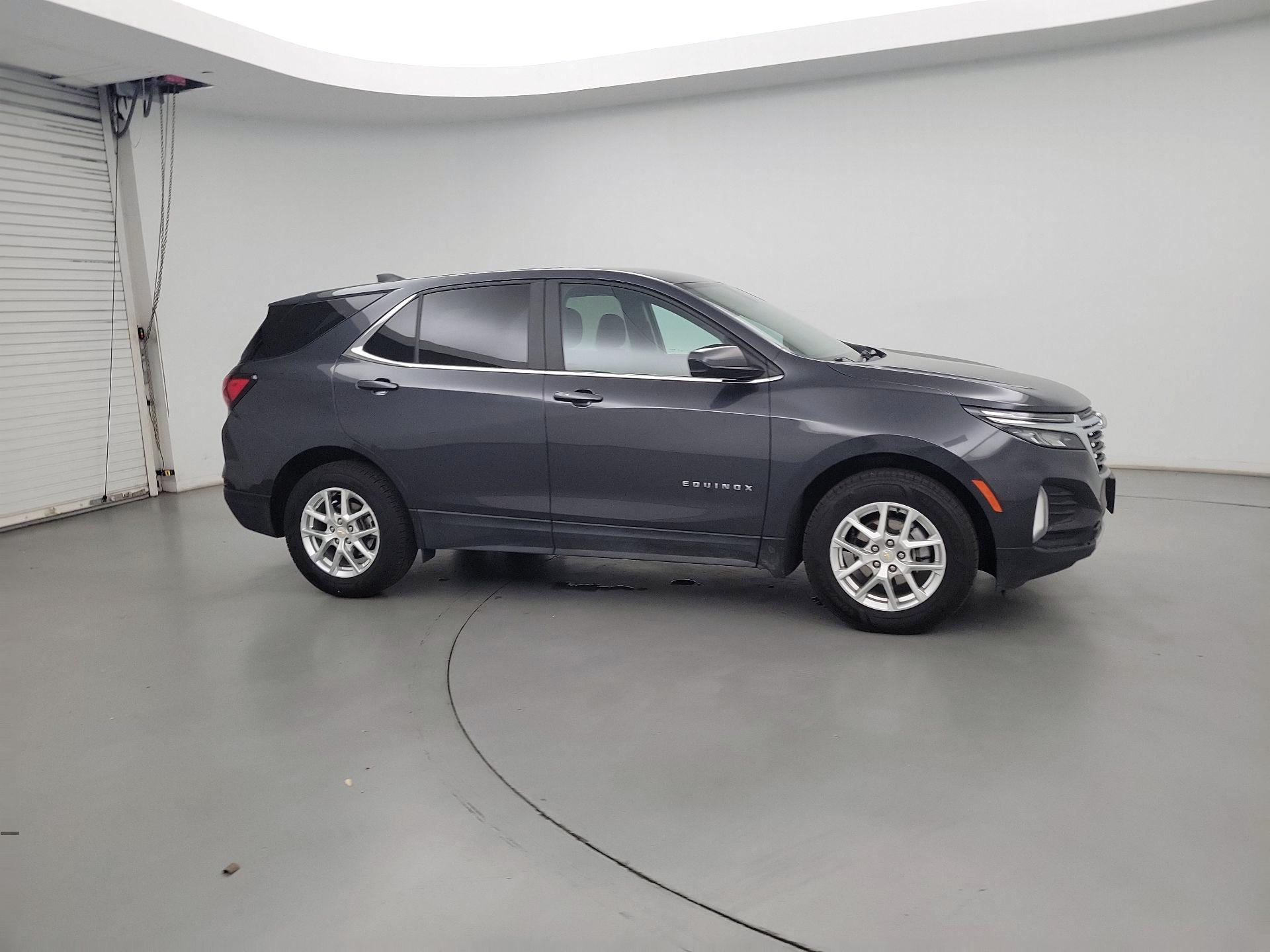 Thumbnail: 2022 Chevrolet Equinox - 4