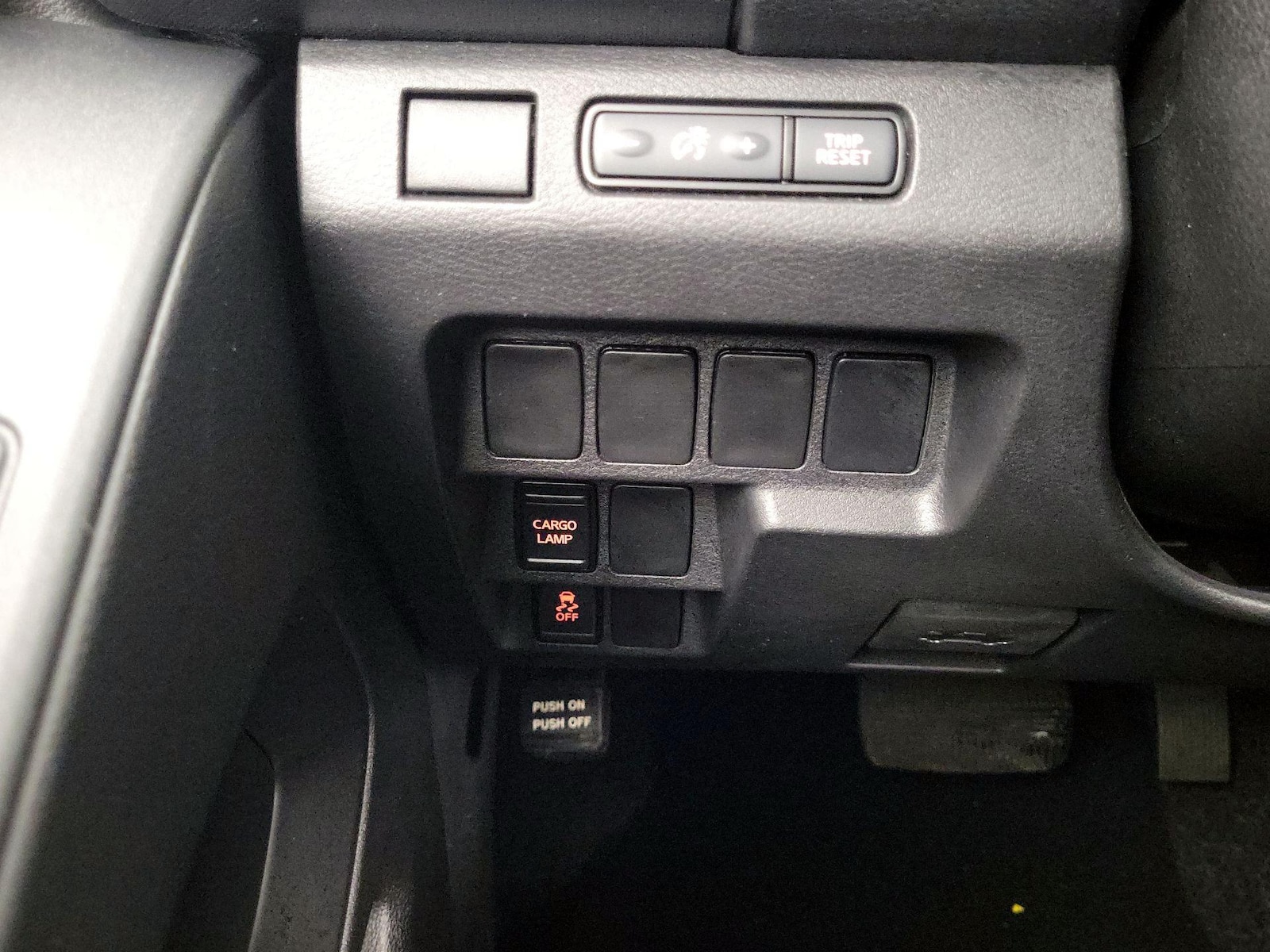 2022 Nissan Frontier S - Photo 14