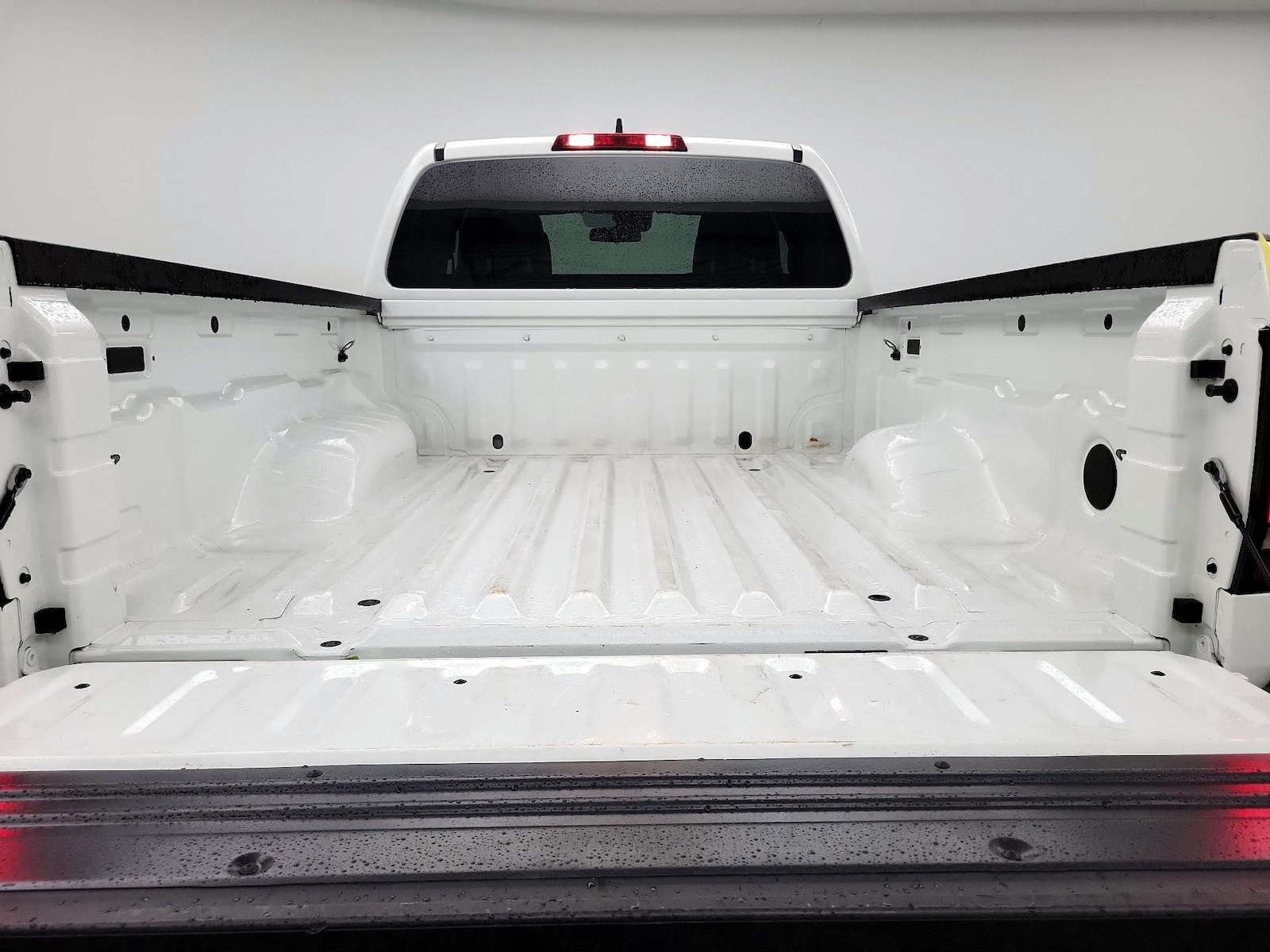 2022 Nissan Frontier S - Photo 21