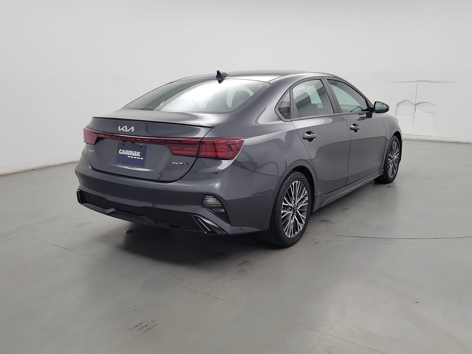 Thumbnail: 2023 Kia Forte - 5
