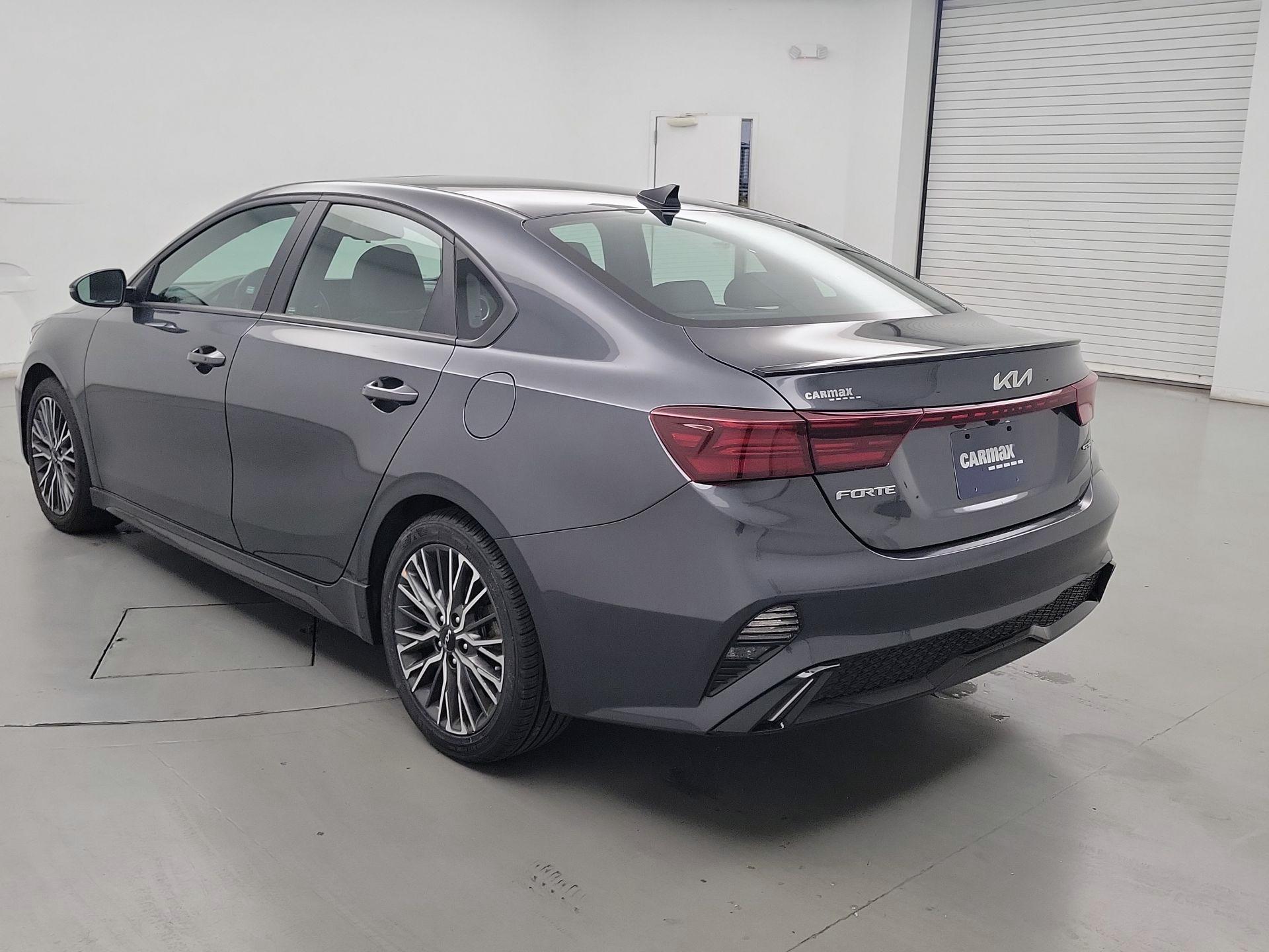 Thumbnail: 2023 Kia Forte - 7