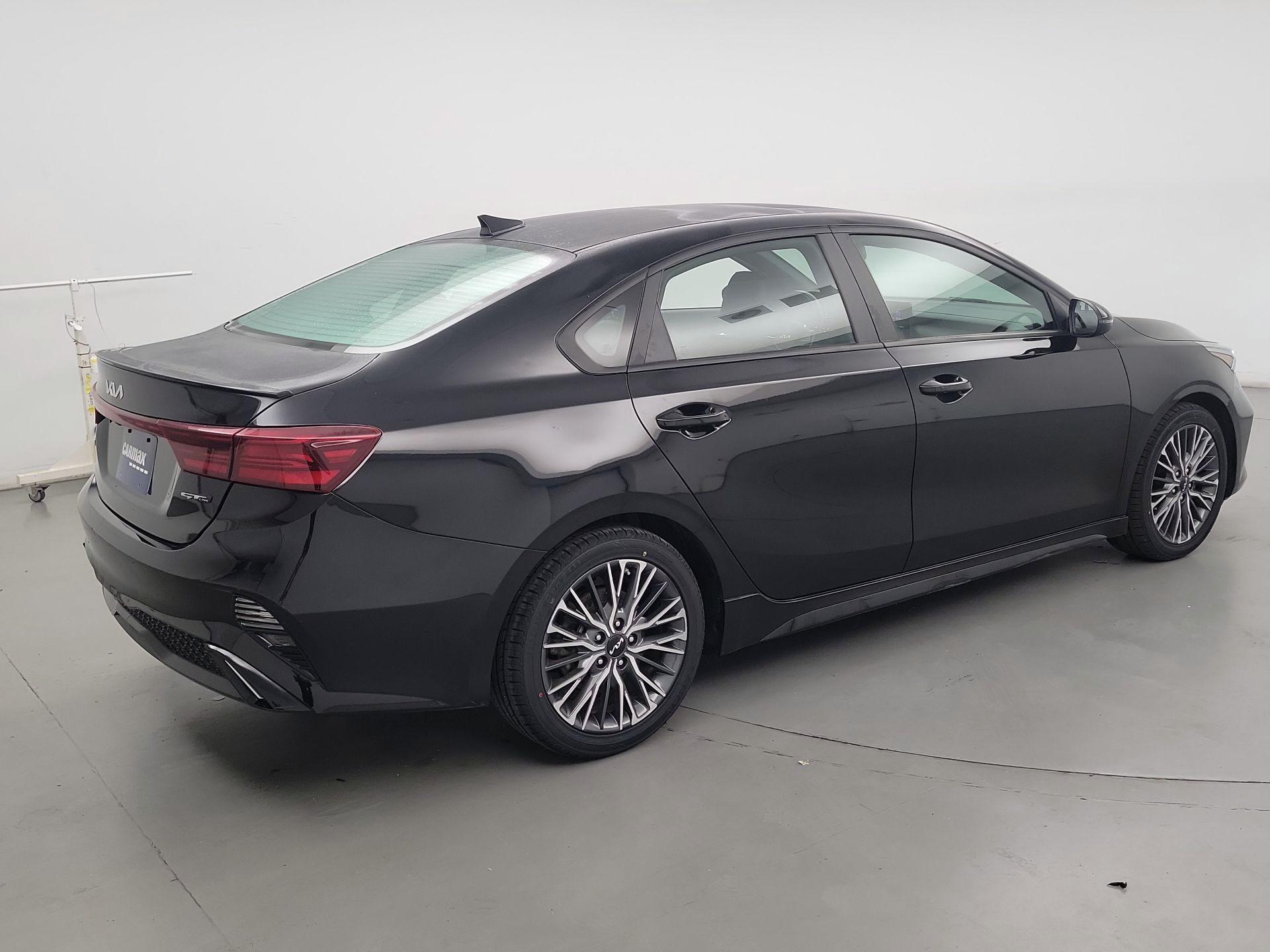 Thumbnail: 2023 Kia Forte - 5