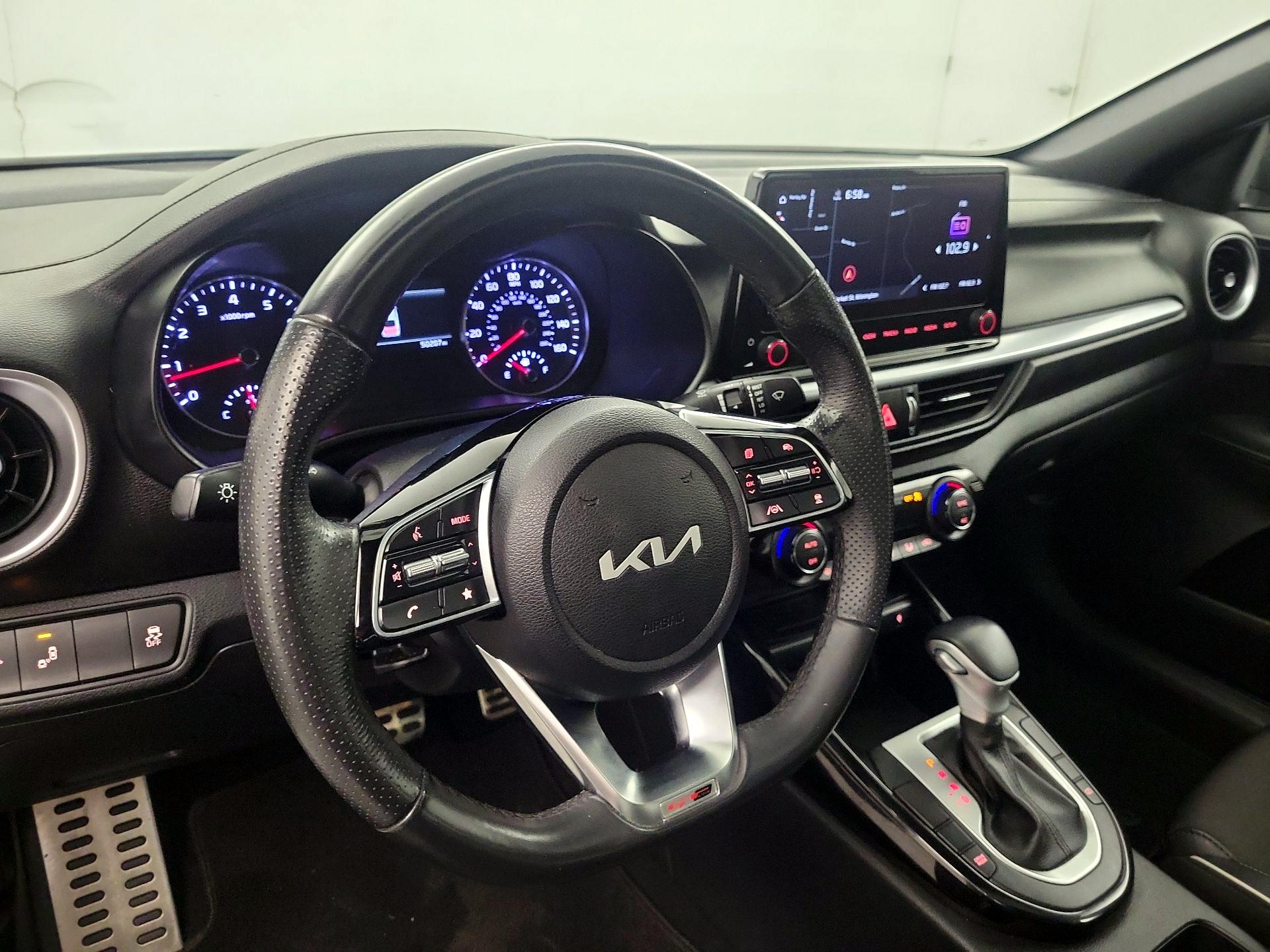 Thumbnail: 2023 Kia Forte - 8