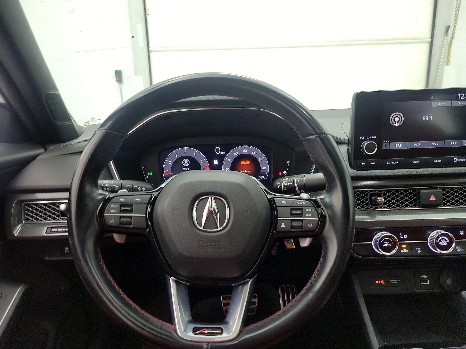 Thumbnail: 2023 Acura Integra - 10