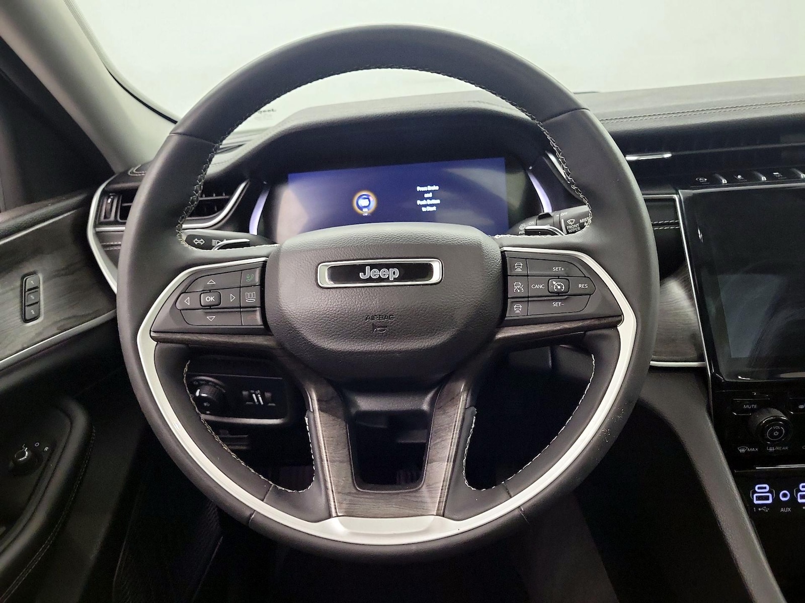 2023 Jeep Grand Cherokee L Limited - Photo 9