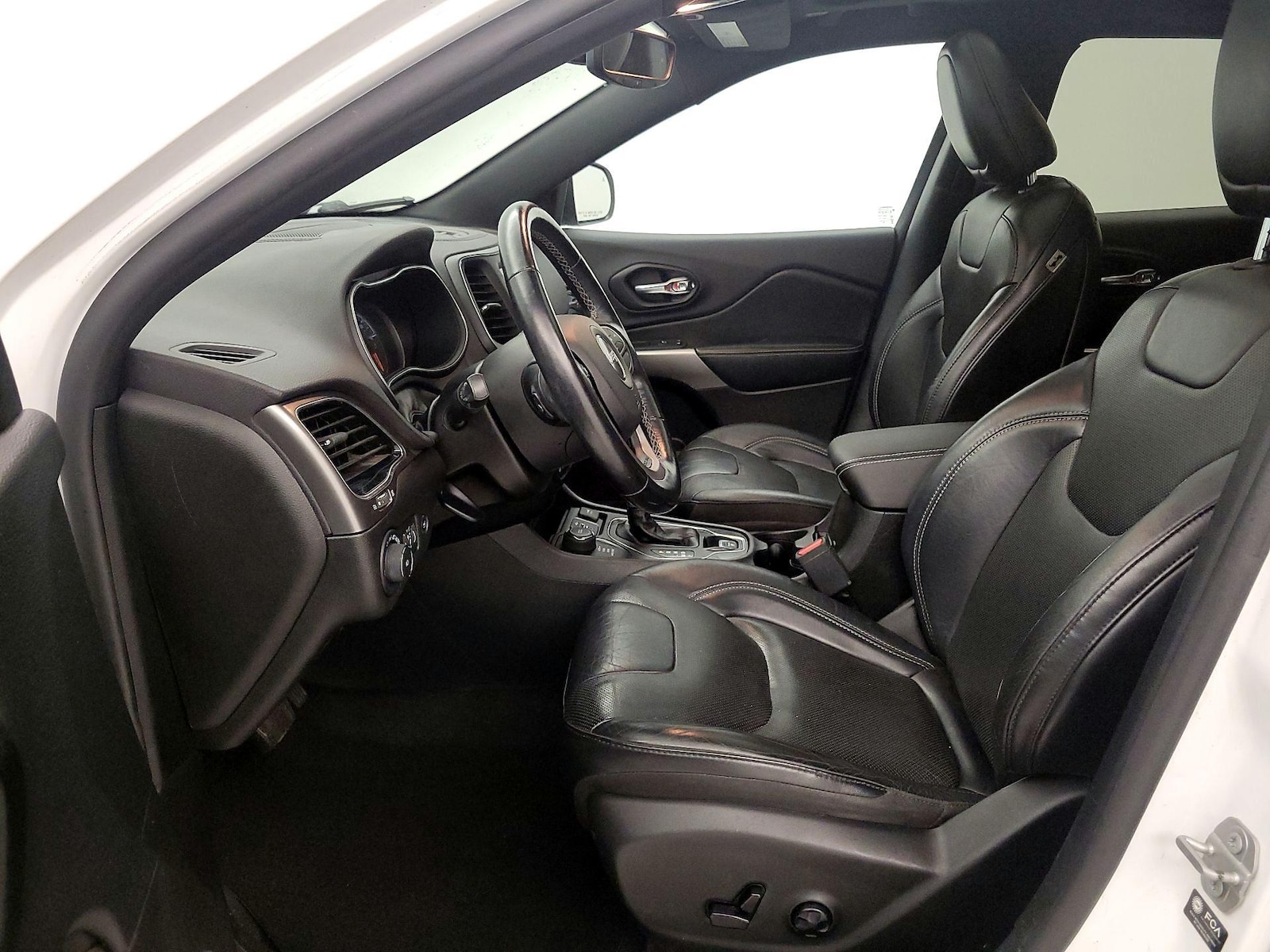2021 Jeep Cherokee 80TH - Photo 12