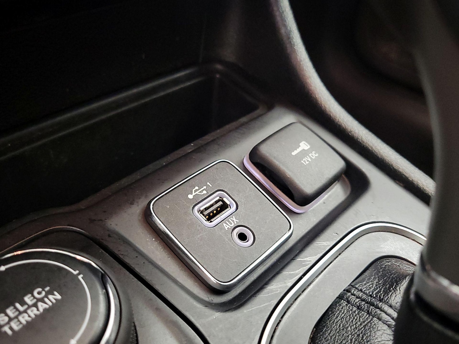 2021 Jeep Cherokee 80TH - Photo 19
