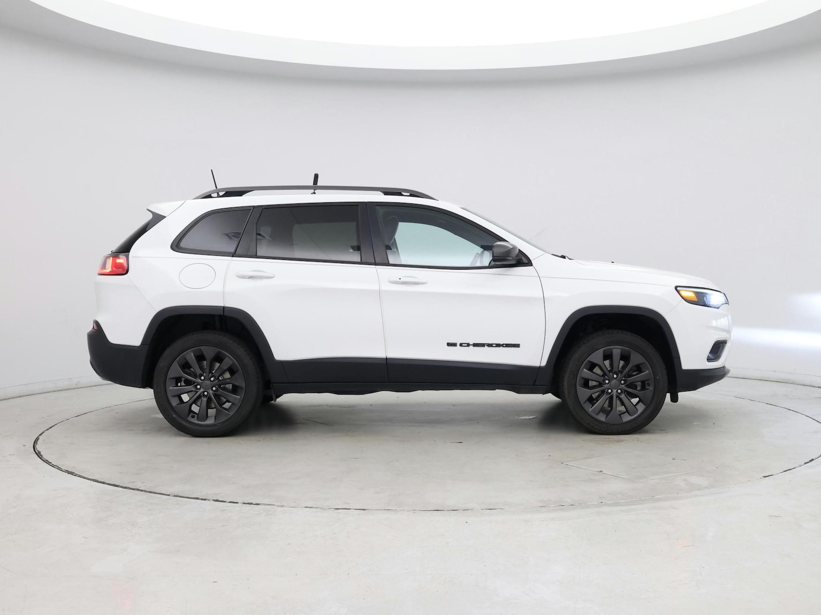 2021 Jeep Cherokee 80TH - Photo 8