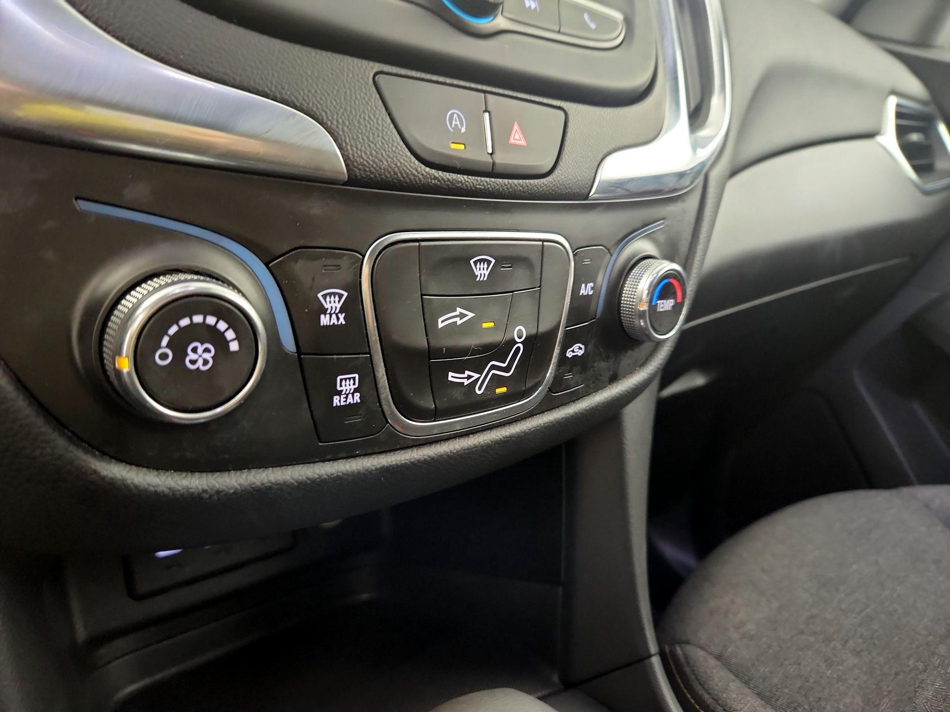 Thumbnail: 2022 Chevrolet Equinox - 14