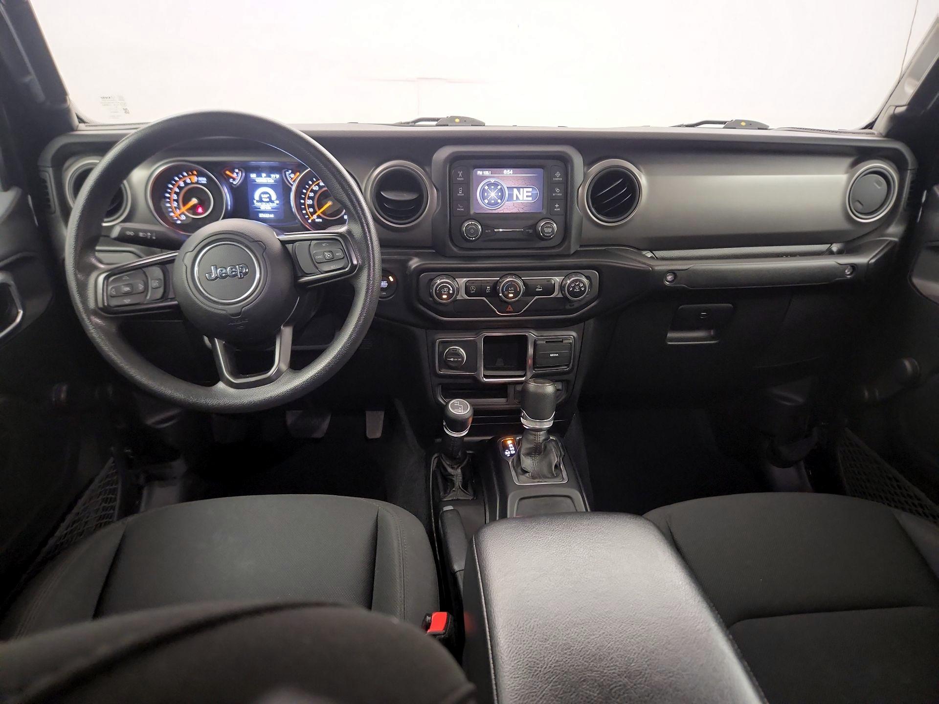 Thumbnail: 2021 Jeep Gladiator - 8
