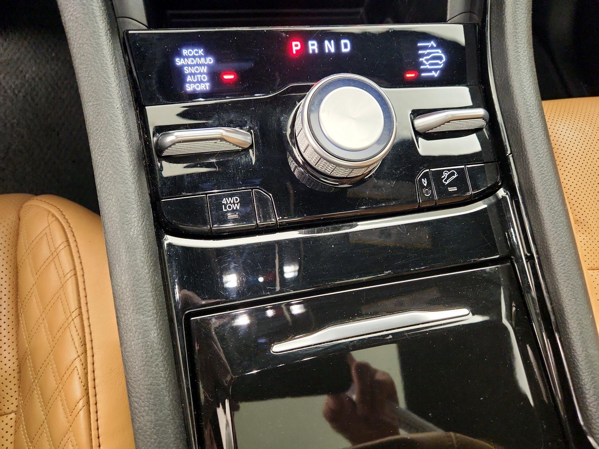 Thumbnail: 2023 Jeep Grand Cherokee - 16
