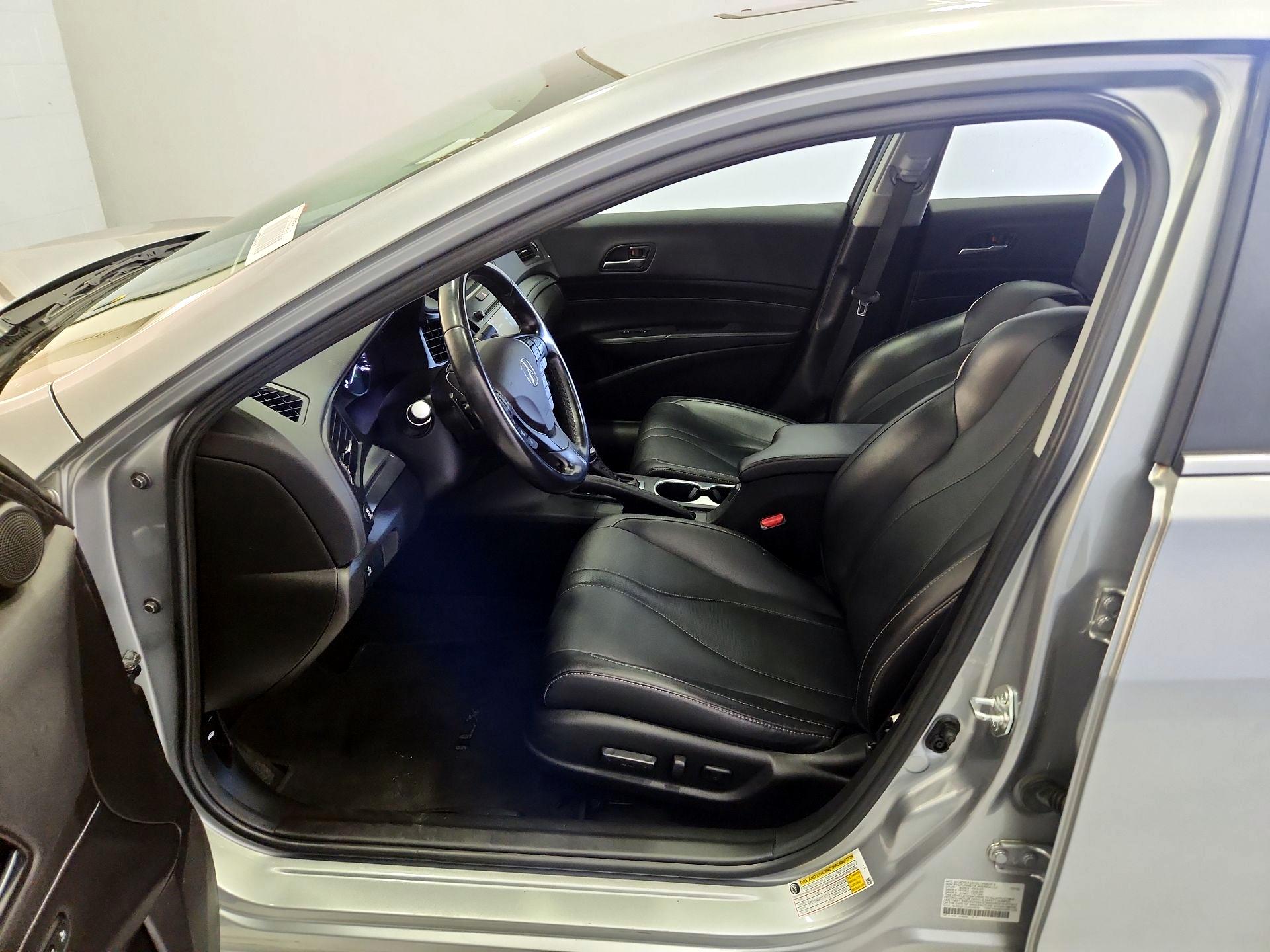 Thumbnail: 2022 Acura ILX - 11