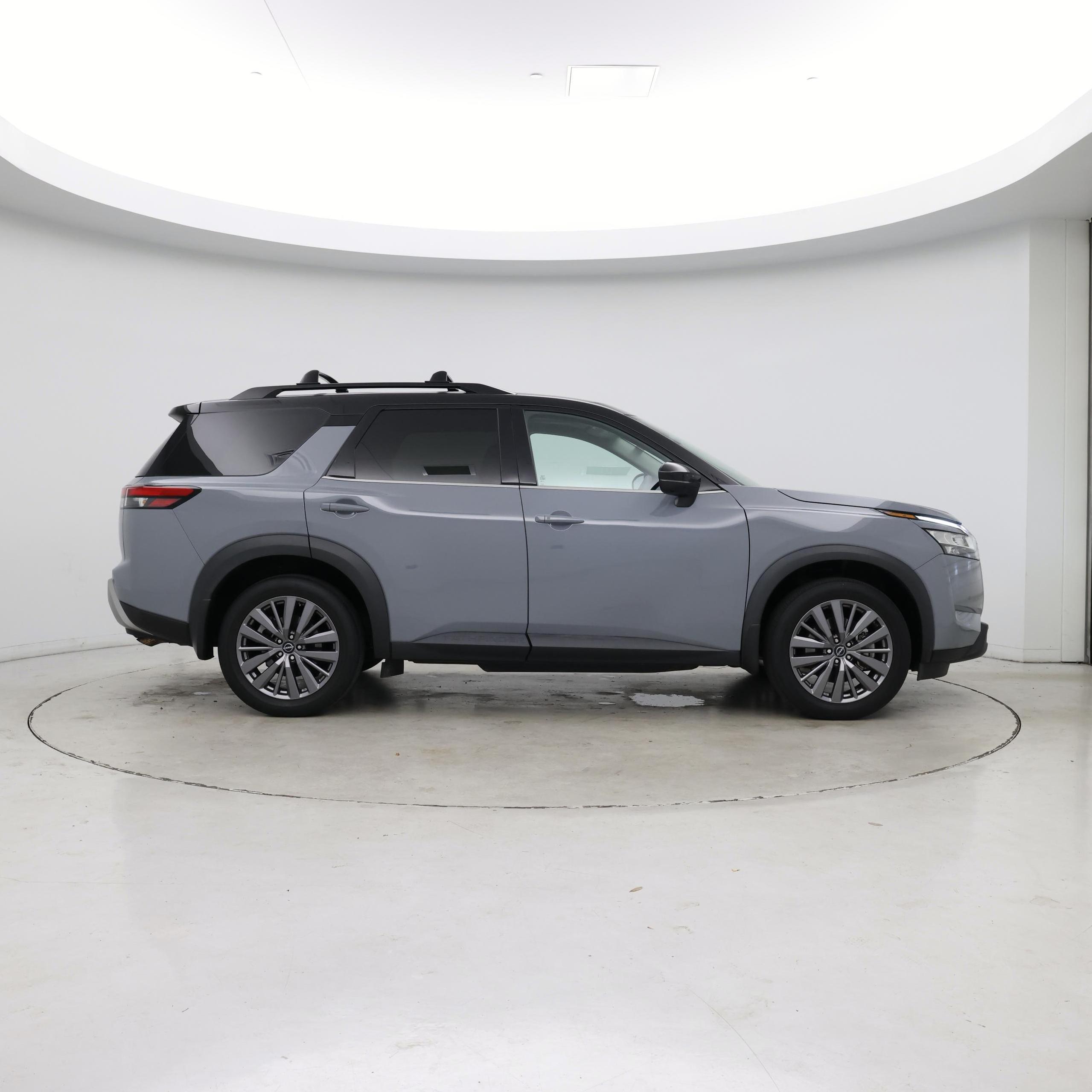 Thumbnail: 2023 Nissan Pathfinder - 7