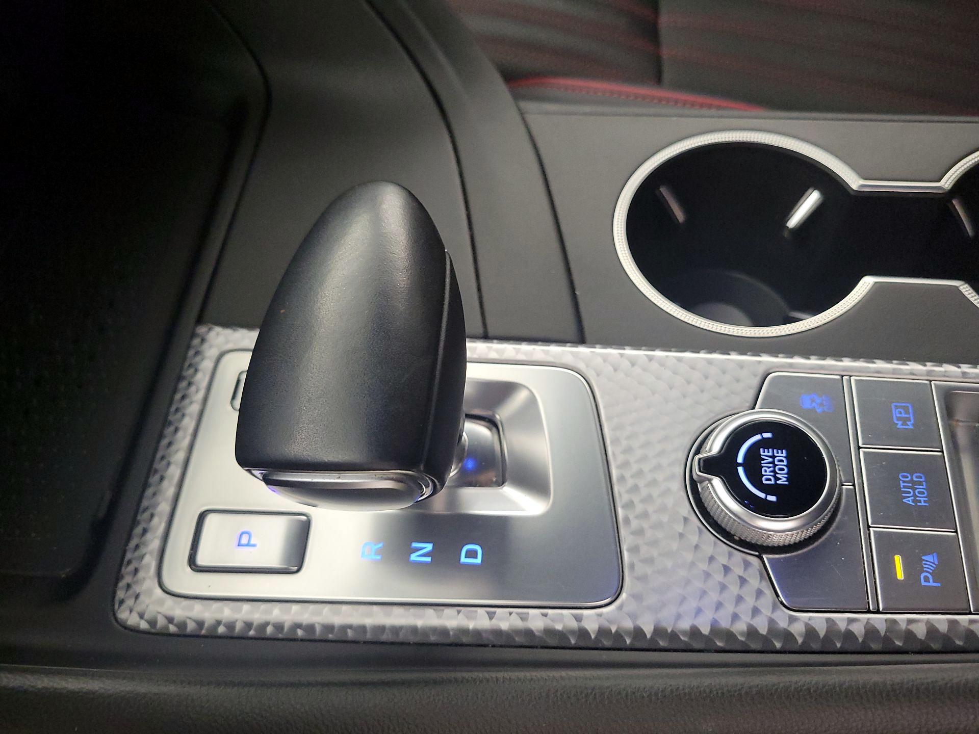 Thumbnail: 2023 Genesis G70 - 17