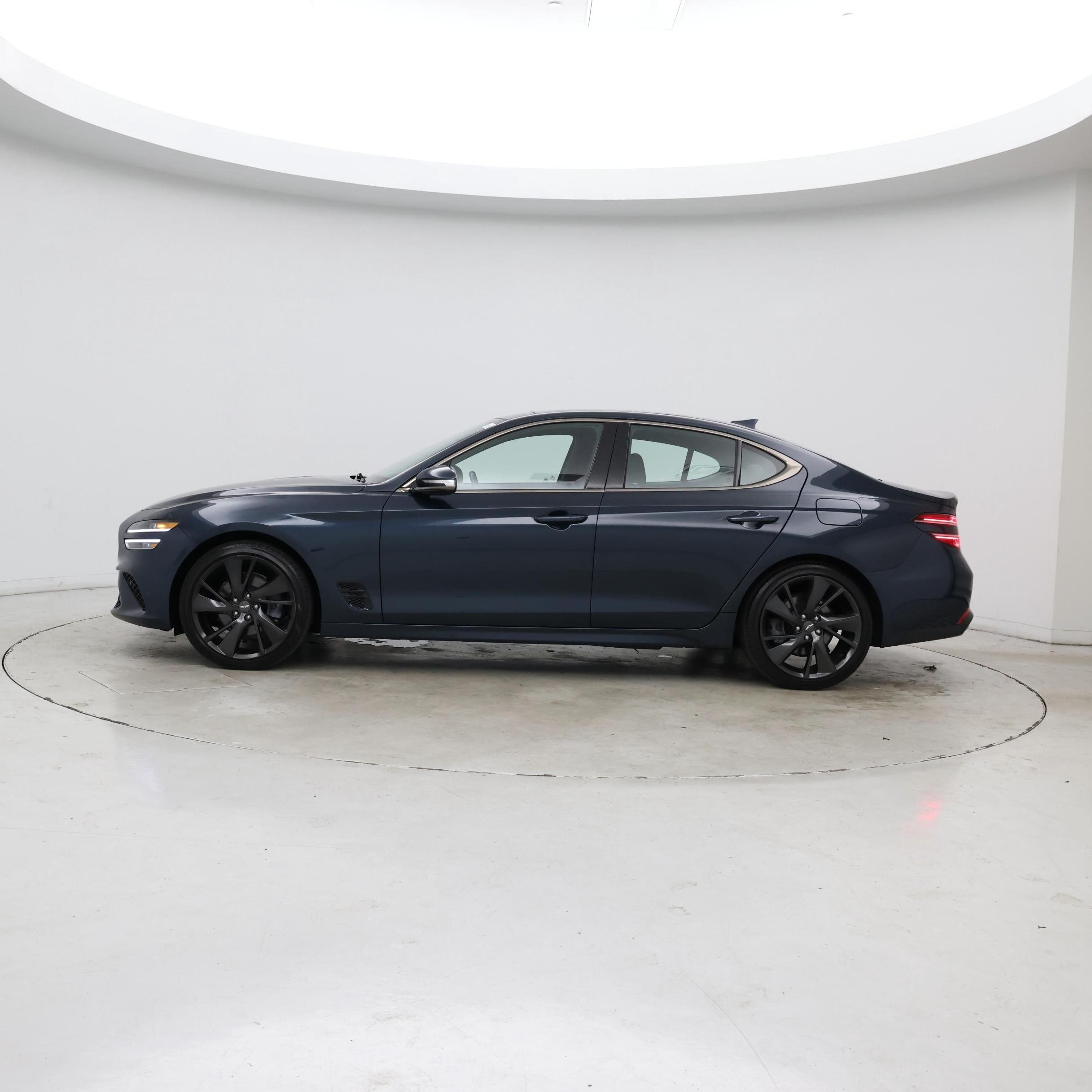 Thumbnail: 2023 Genesis G70 - 3