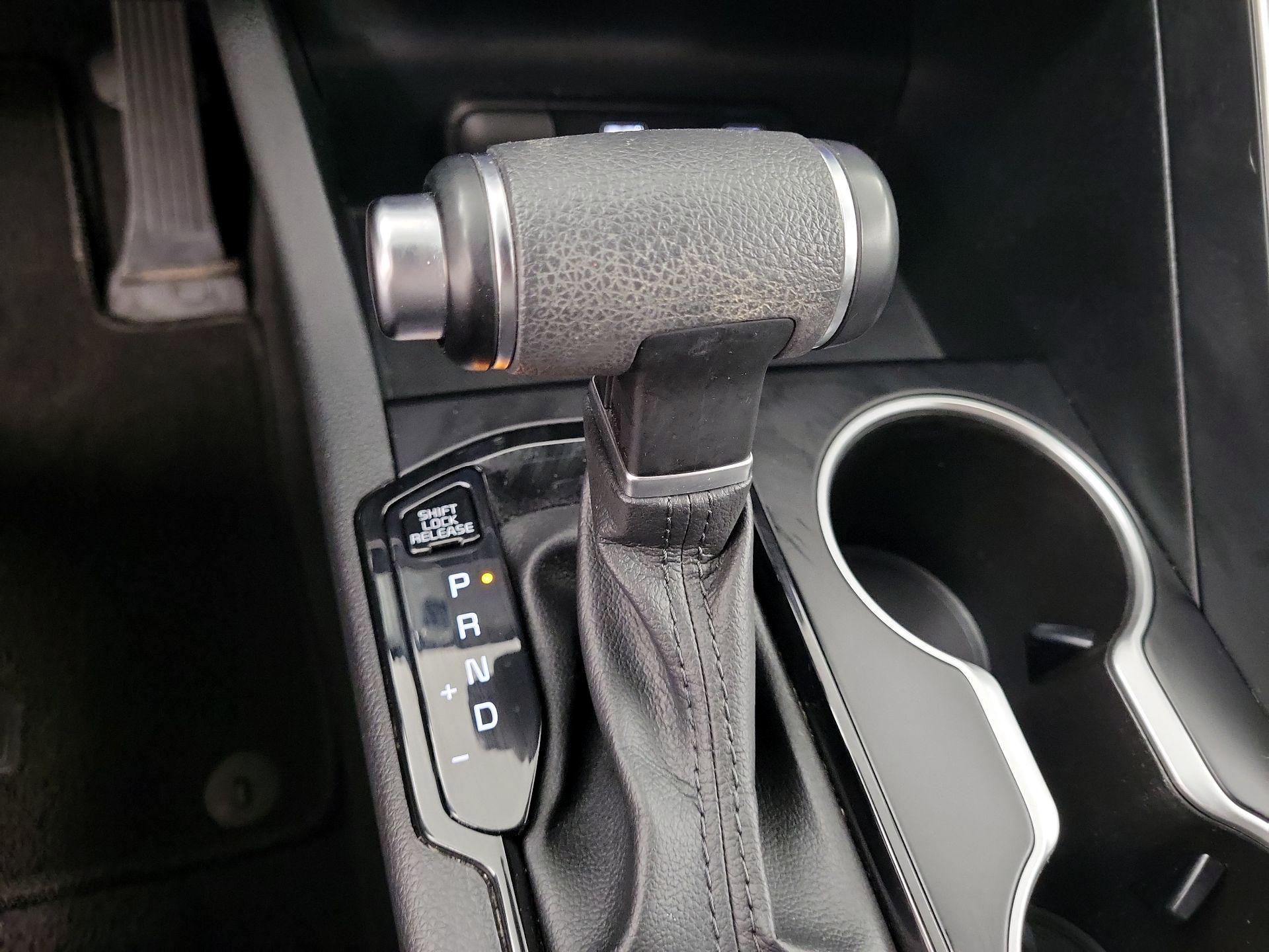 Thumbnail: 2023 Kia K5 - 16