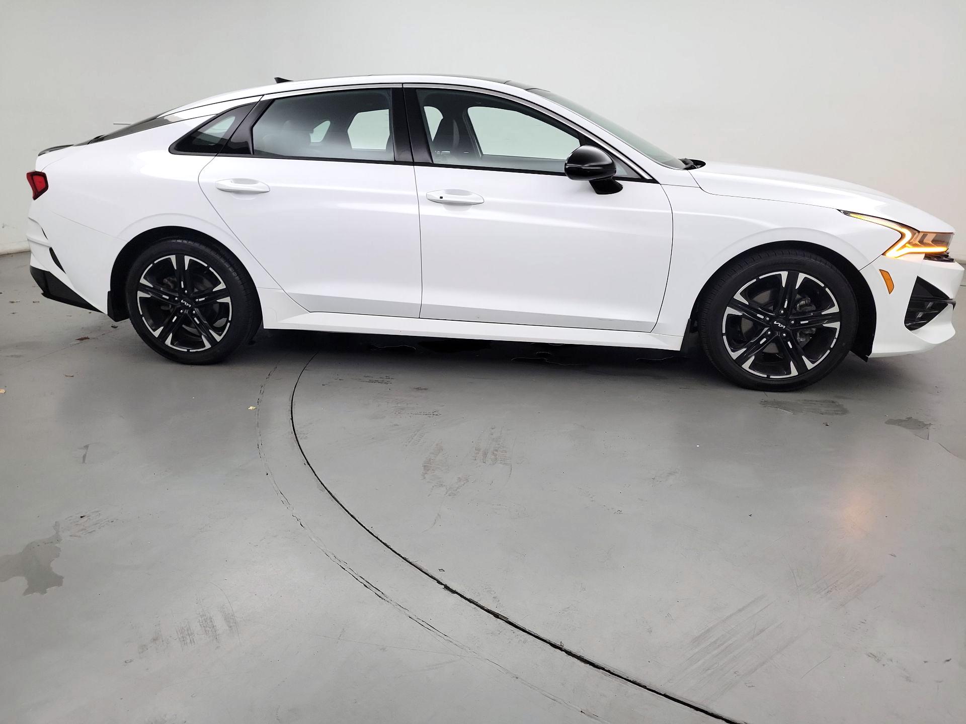 Thumbnail: 2023 Kia K5 - 4