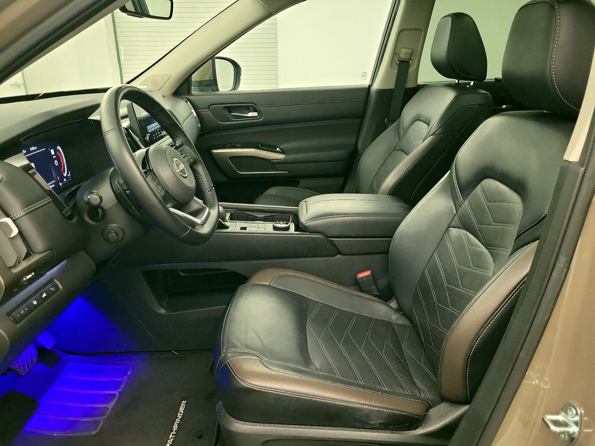 Thumbnail: 2023 Nissan Pathfinder - 9