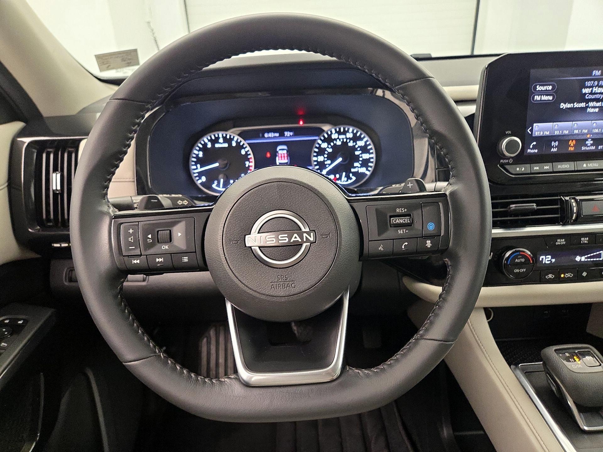 Thumbnail: 2023 Nissan Pathfinder - 10