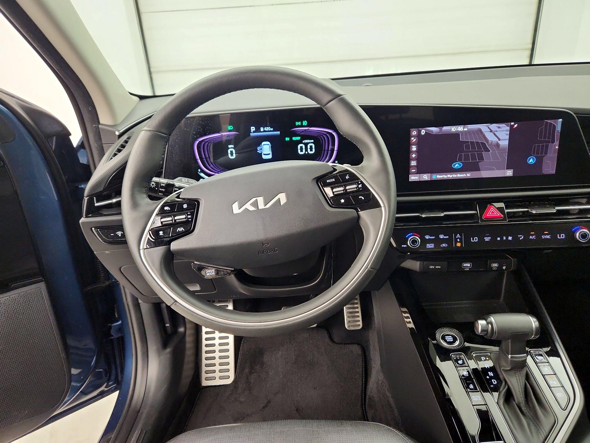 Thumbnail: 2023 Kia Niro - 10