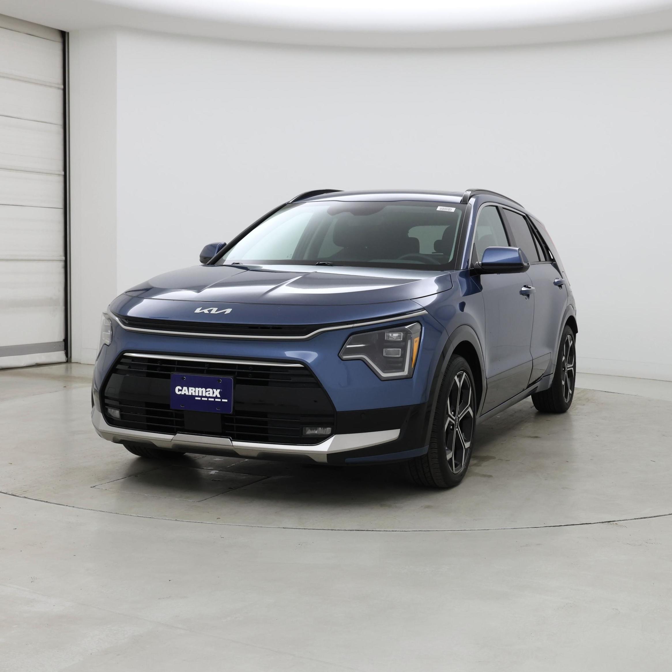 Thumbnail: 2023 Kia Niro - 4