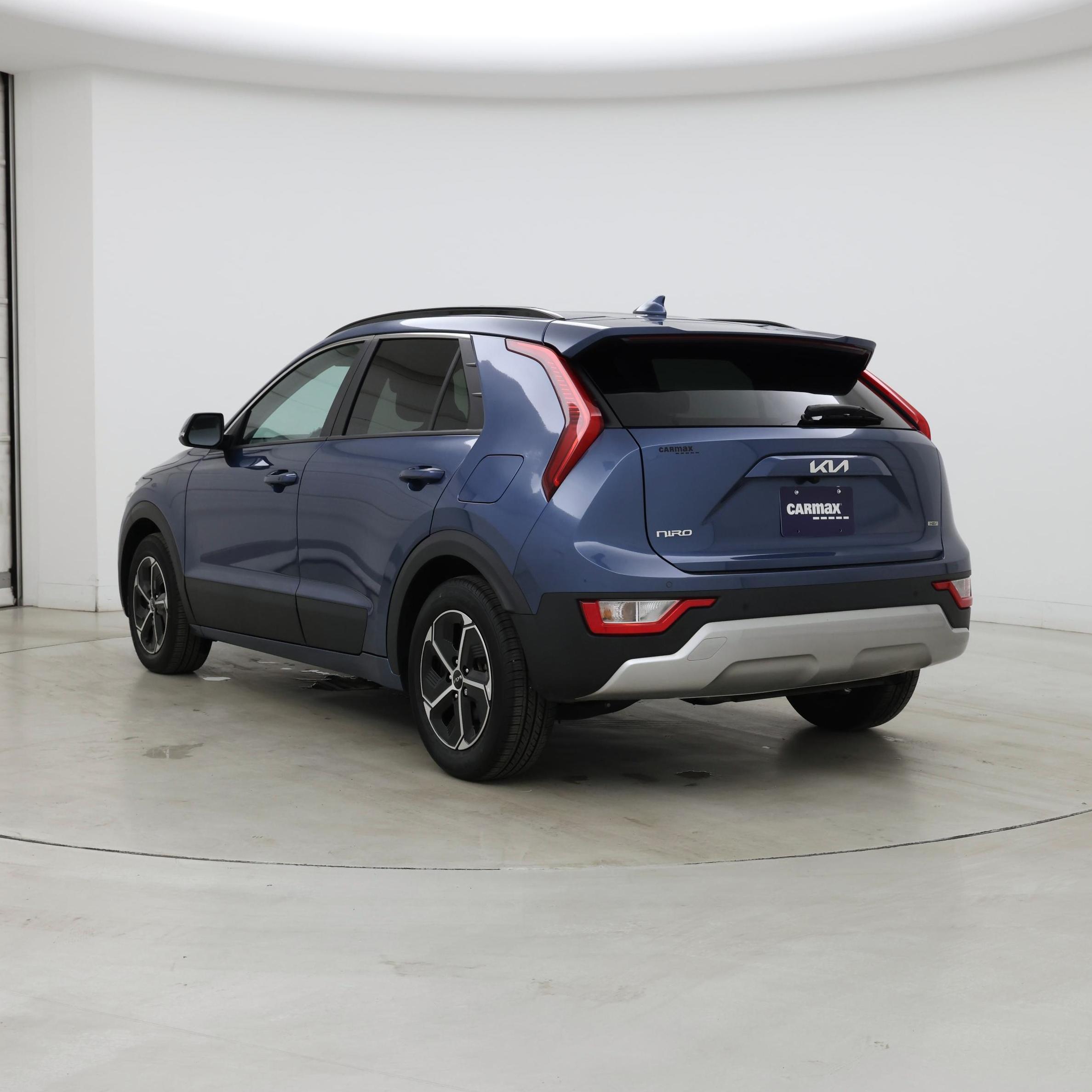 Thumbnail: 2023 Kia Niro - 2