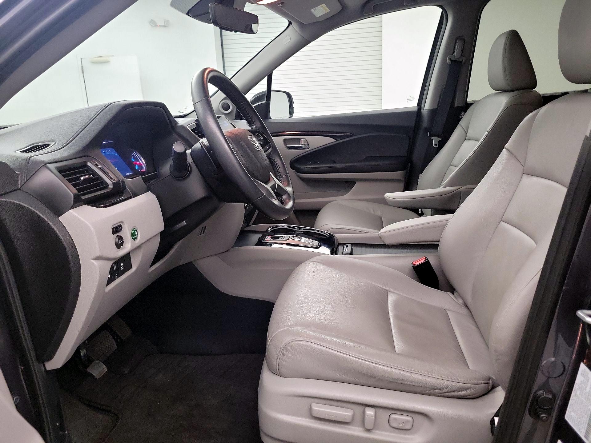 Thumbnail: 2022 Honda Pilot - 9