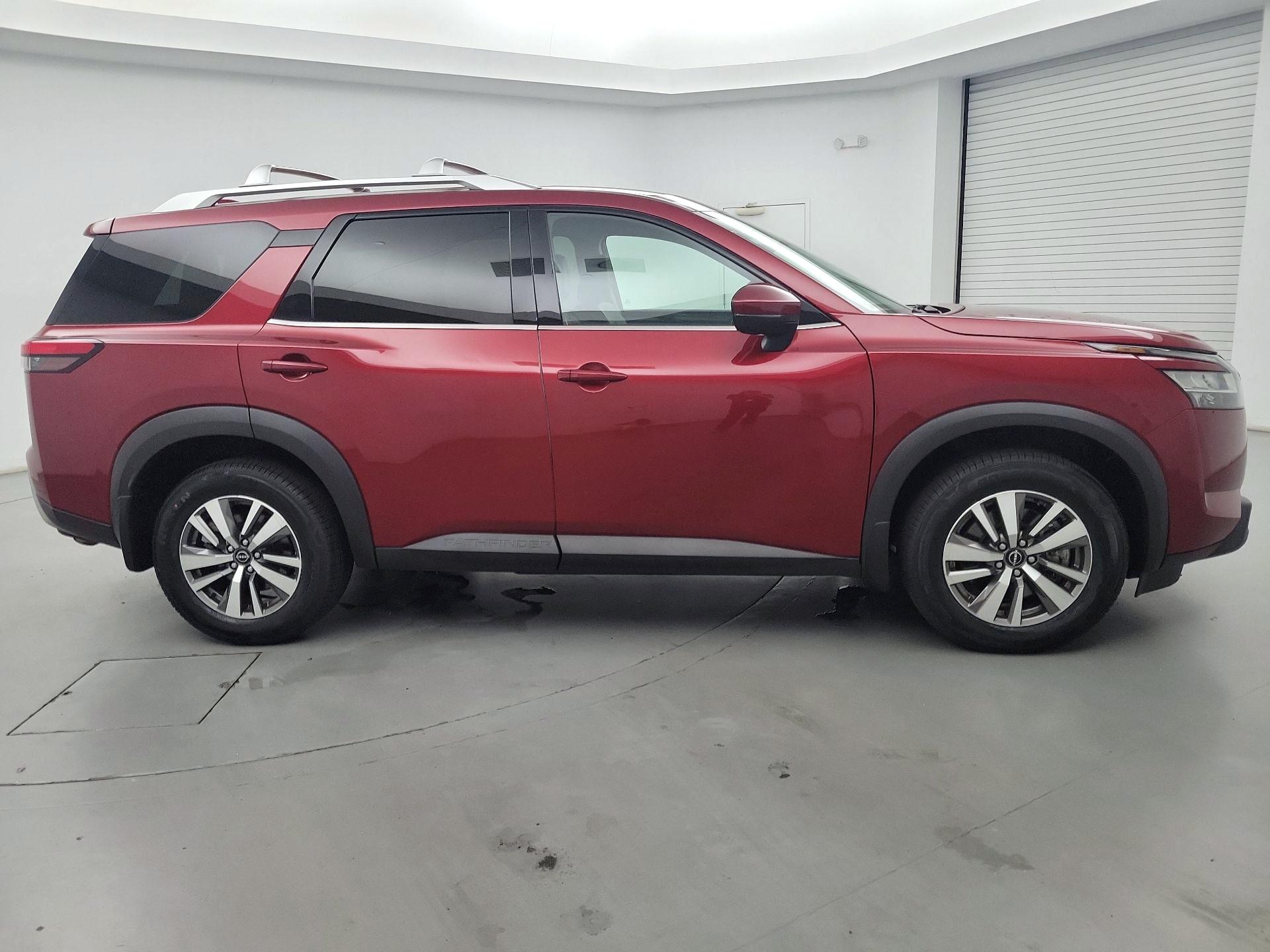 Thumbnail: 2023 Nissan Pathfinder - 4
