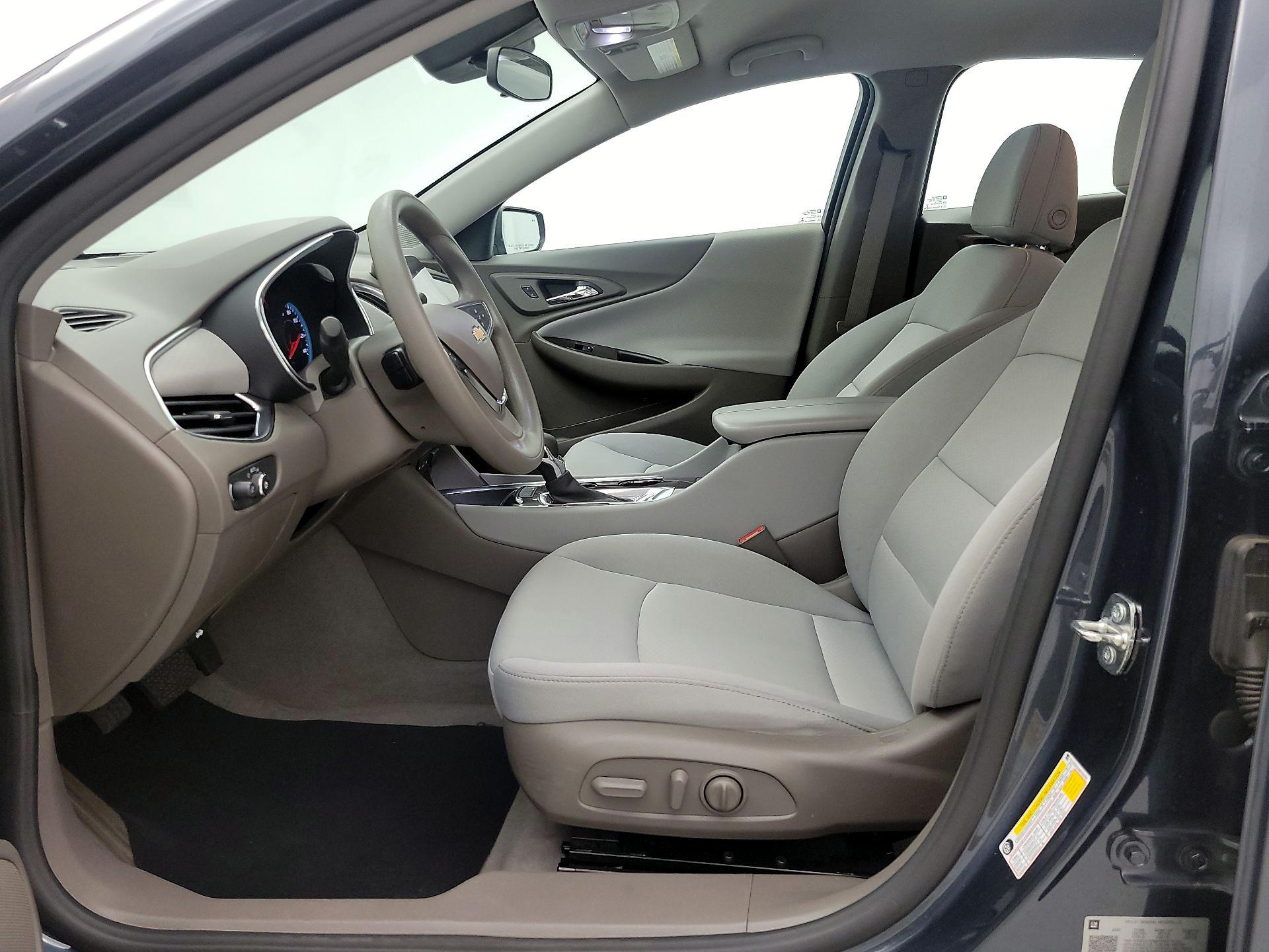 Thumbnail: 2021 Chevrolet Malibu - 11