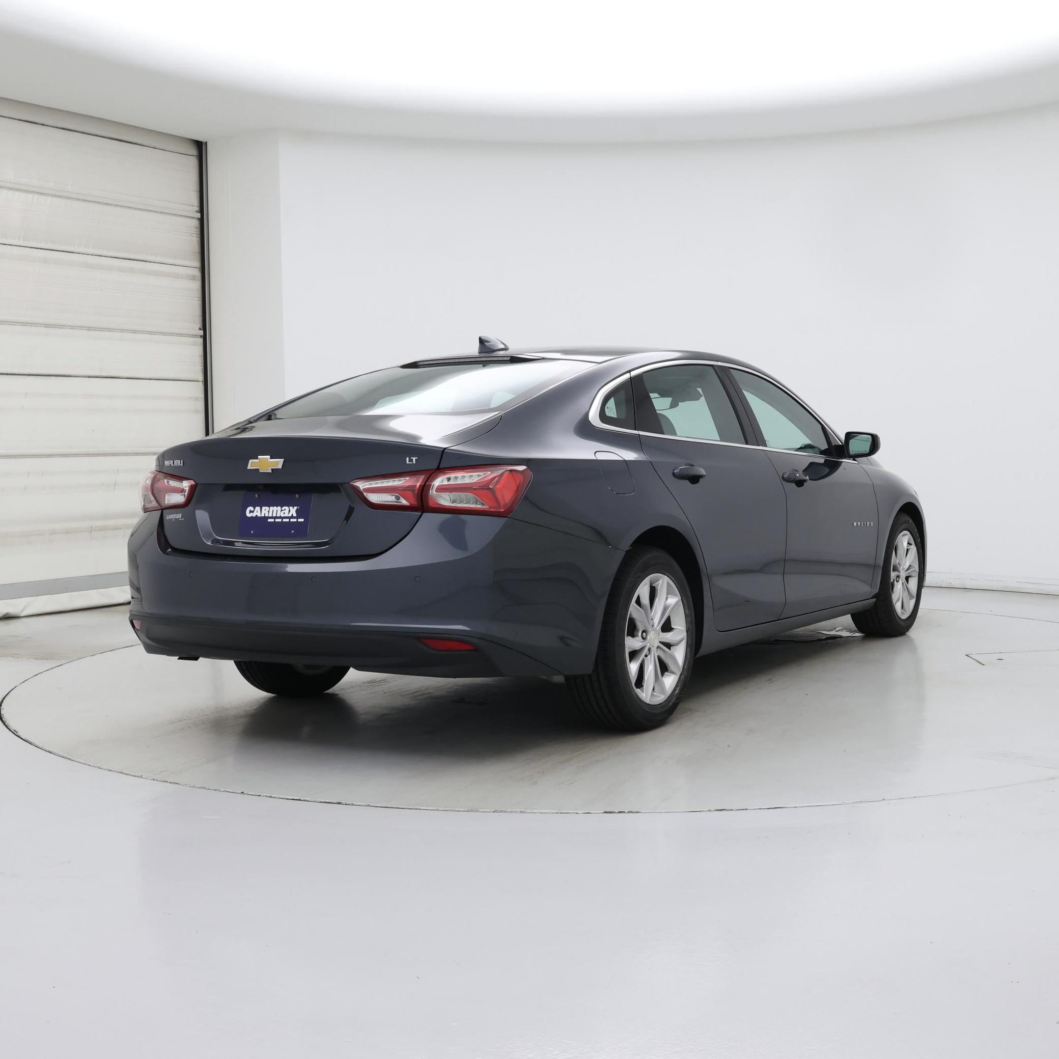 Thumbnail: 2021 Chevrolet Malibu - 8