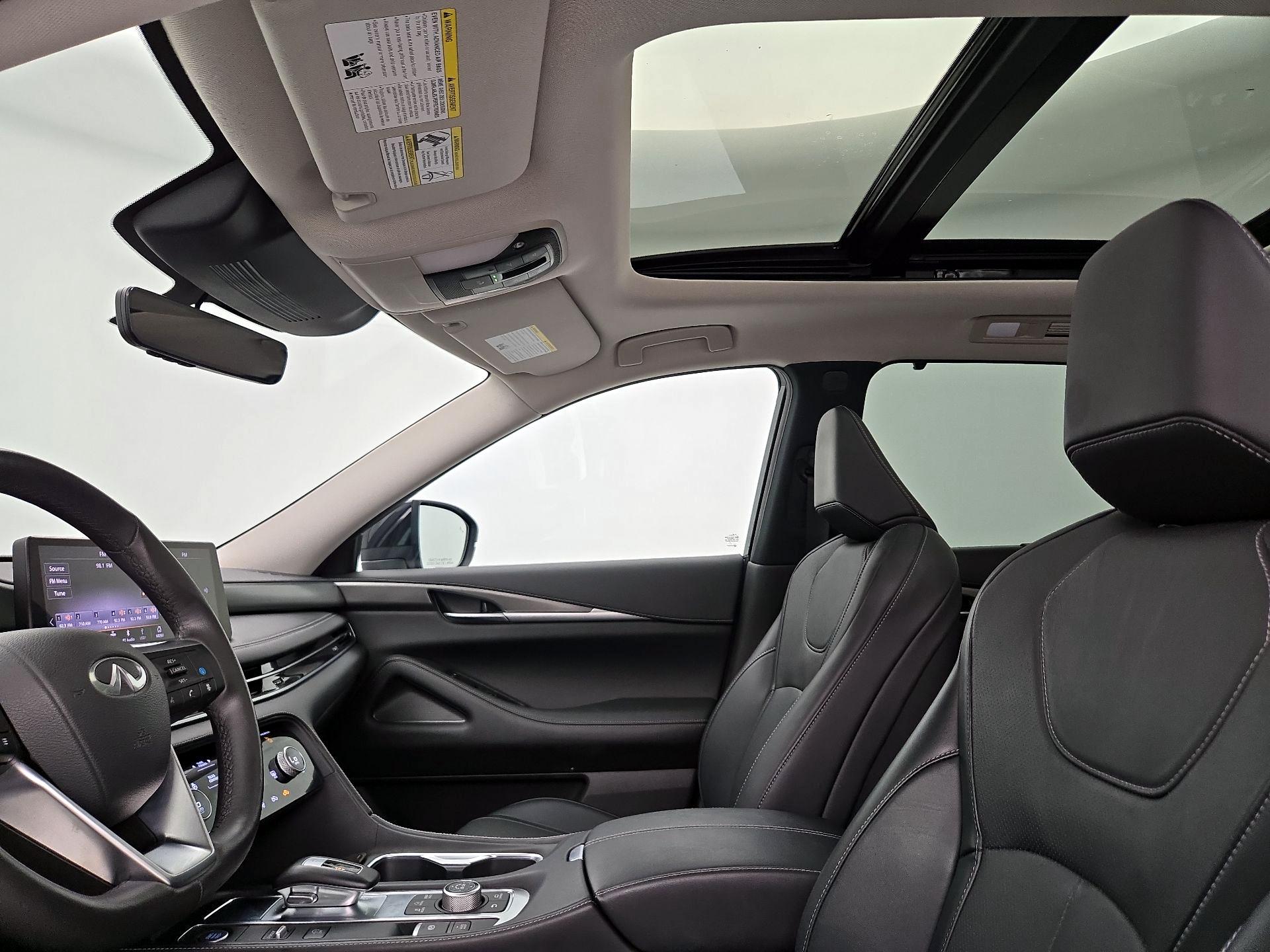 Thumbnail: 2023 INFINITI QX60 - 20