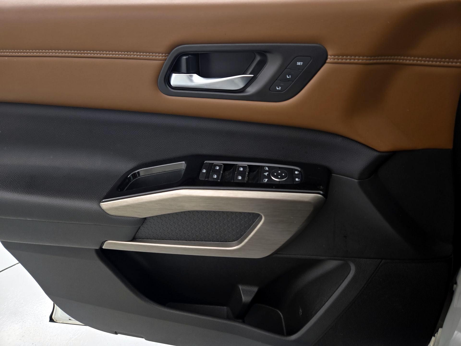 Thumbnail: 2023 Nissan Pathfinder - 12