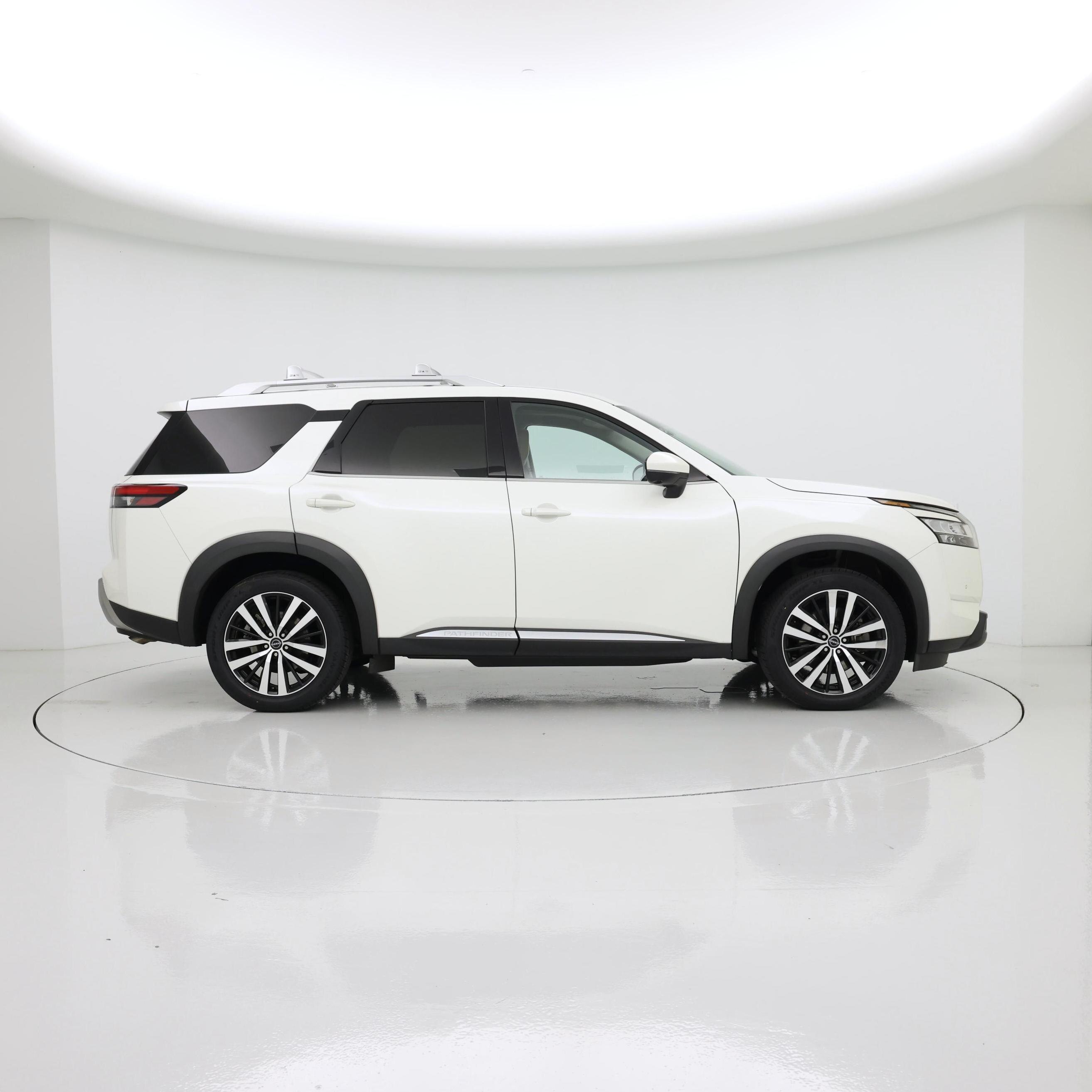 Thumbnail: 2023 Nissan Pathfinder - 7