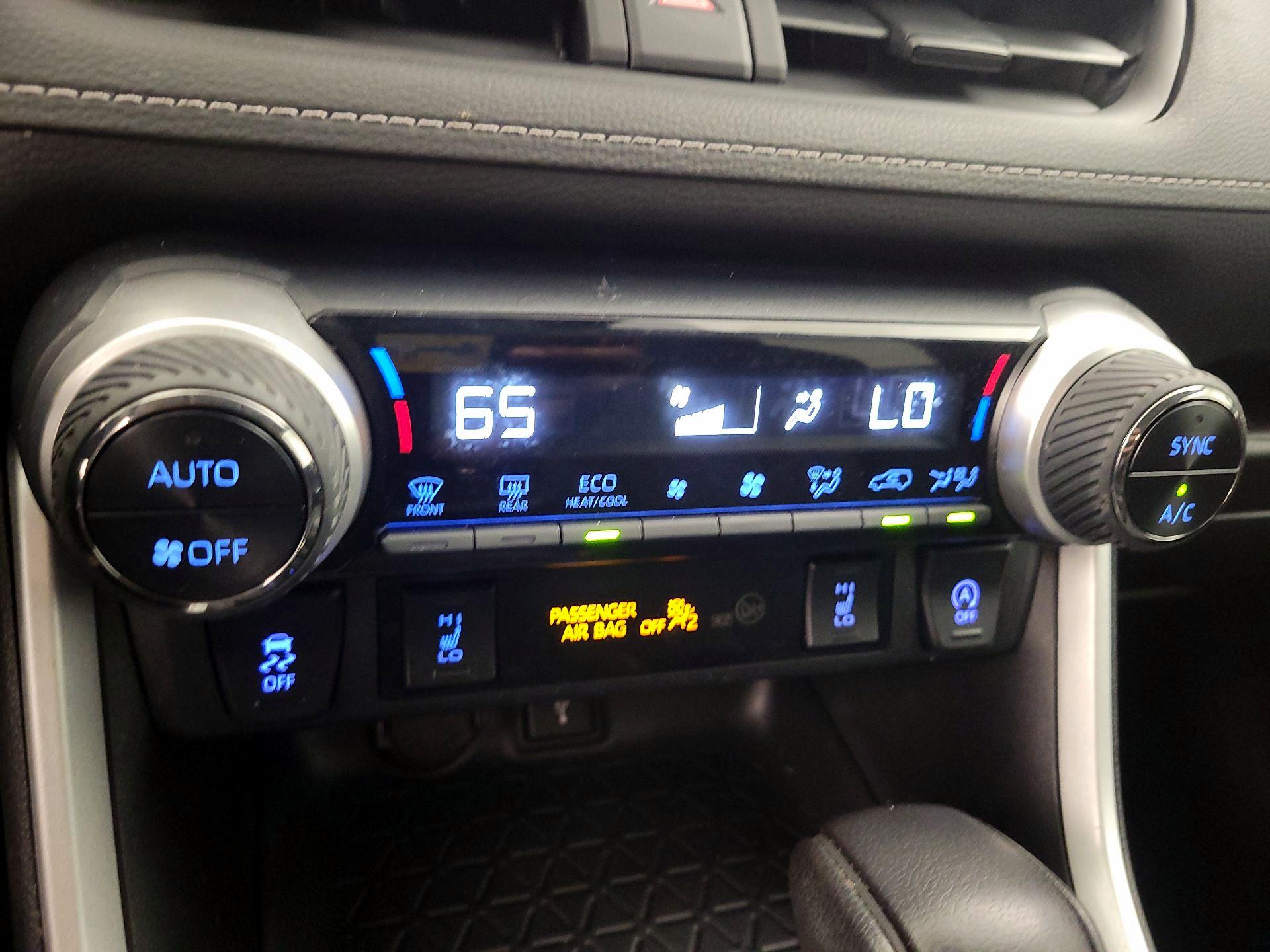 Thumbnail: 2021 Toyota RAV4 - 14