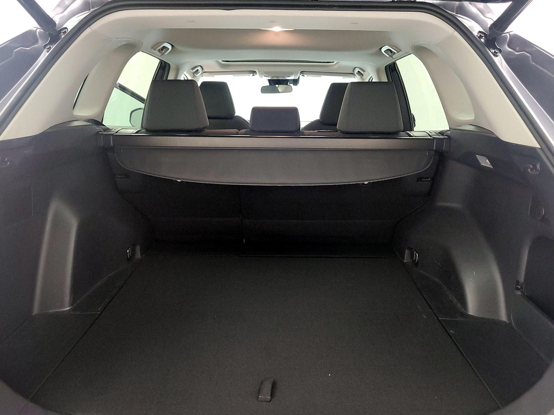 Thumbnail: 2021 Toyota RAV4 - 19