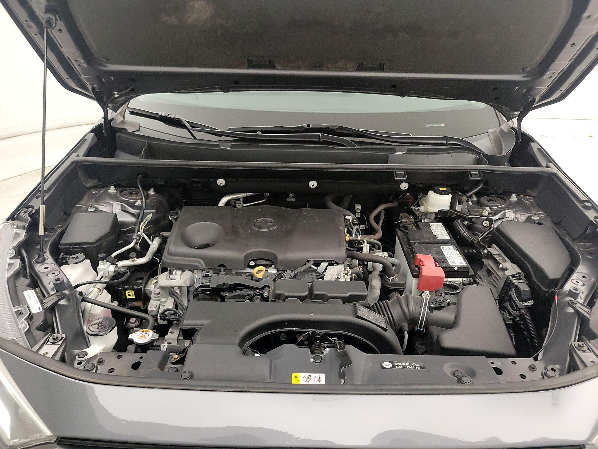 Thumbnail: 2021 Toyota RAV4 - 20