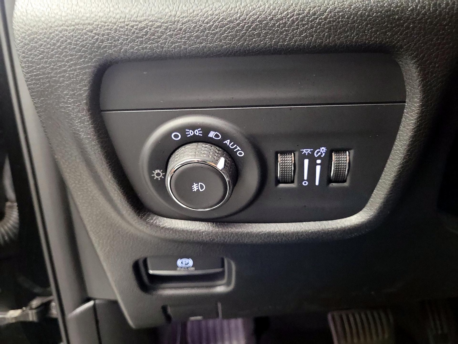 2023 Jeep Grand Cherokee Limited - Photo 12