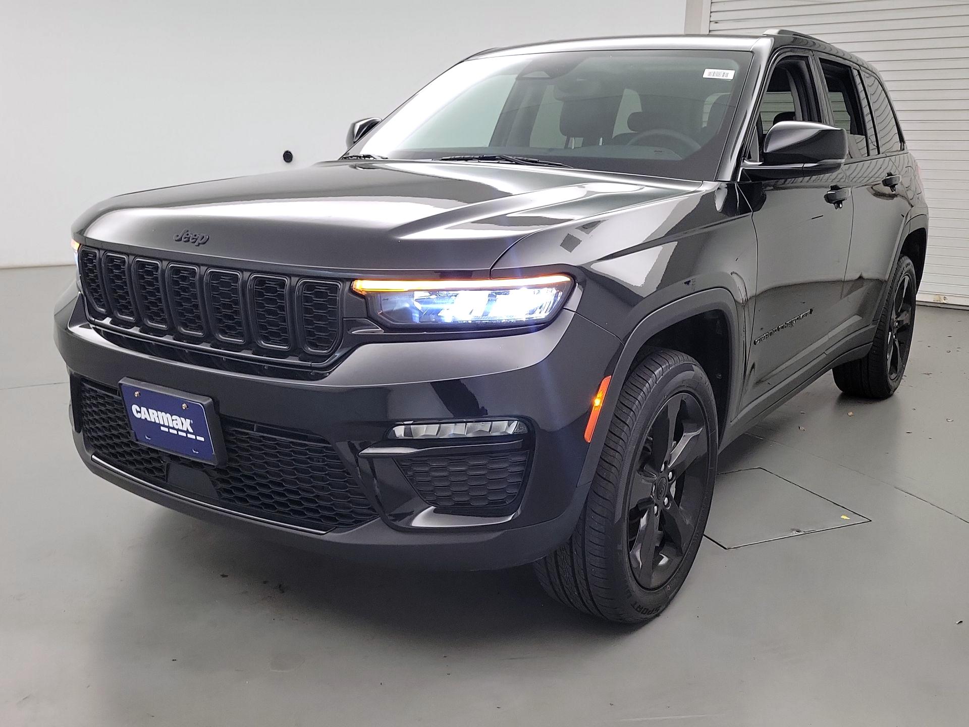 Thumbnail: 2023 Jeep Grand Cherokee - 3