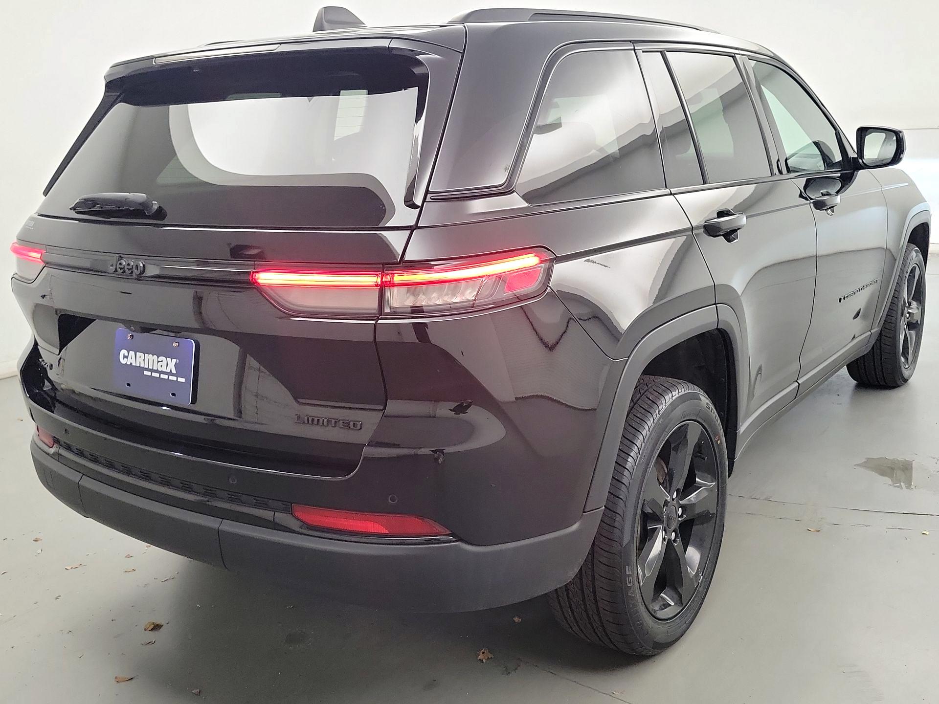 Thumbnail: 2023 Jeep Grand Cherokee - 5