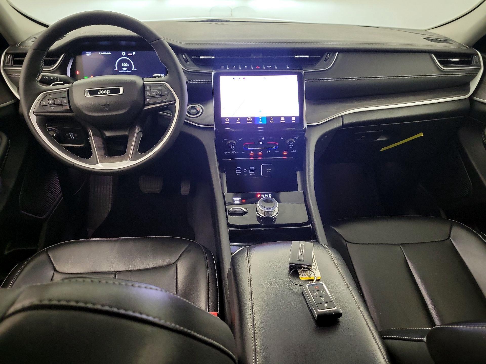 Thumbnail: 2023 Jeep Grand Cherokee - 8