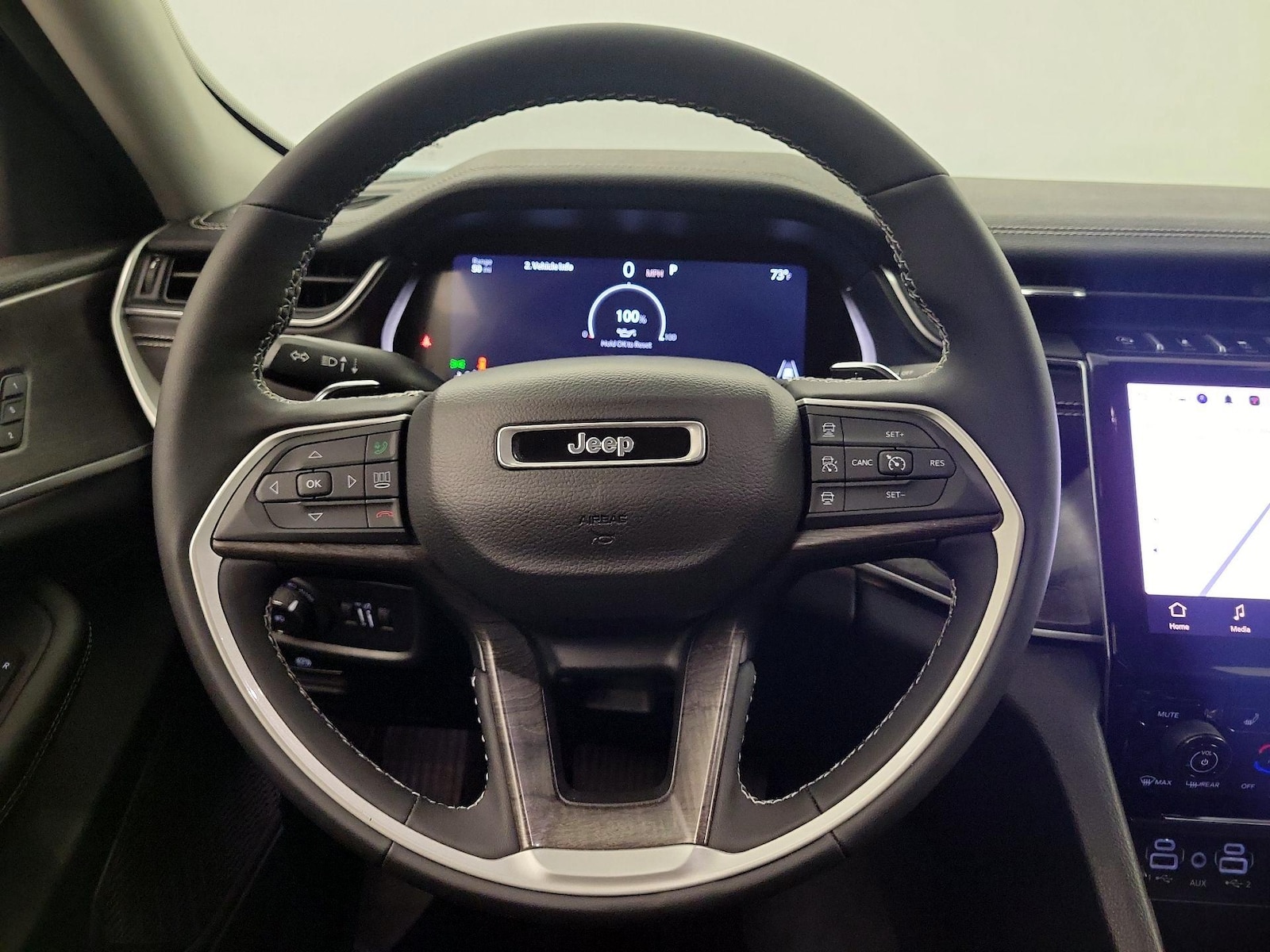 2023 Jeep Grand Cherokee Limited - Photo 9